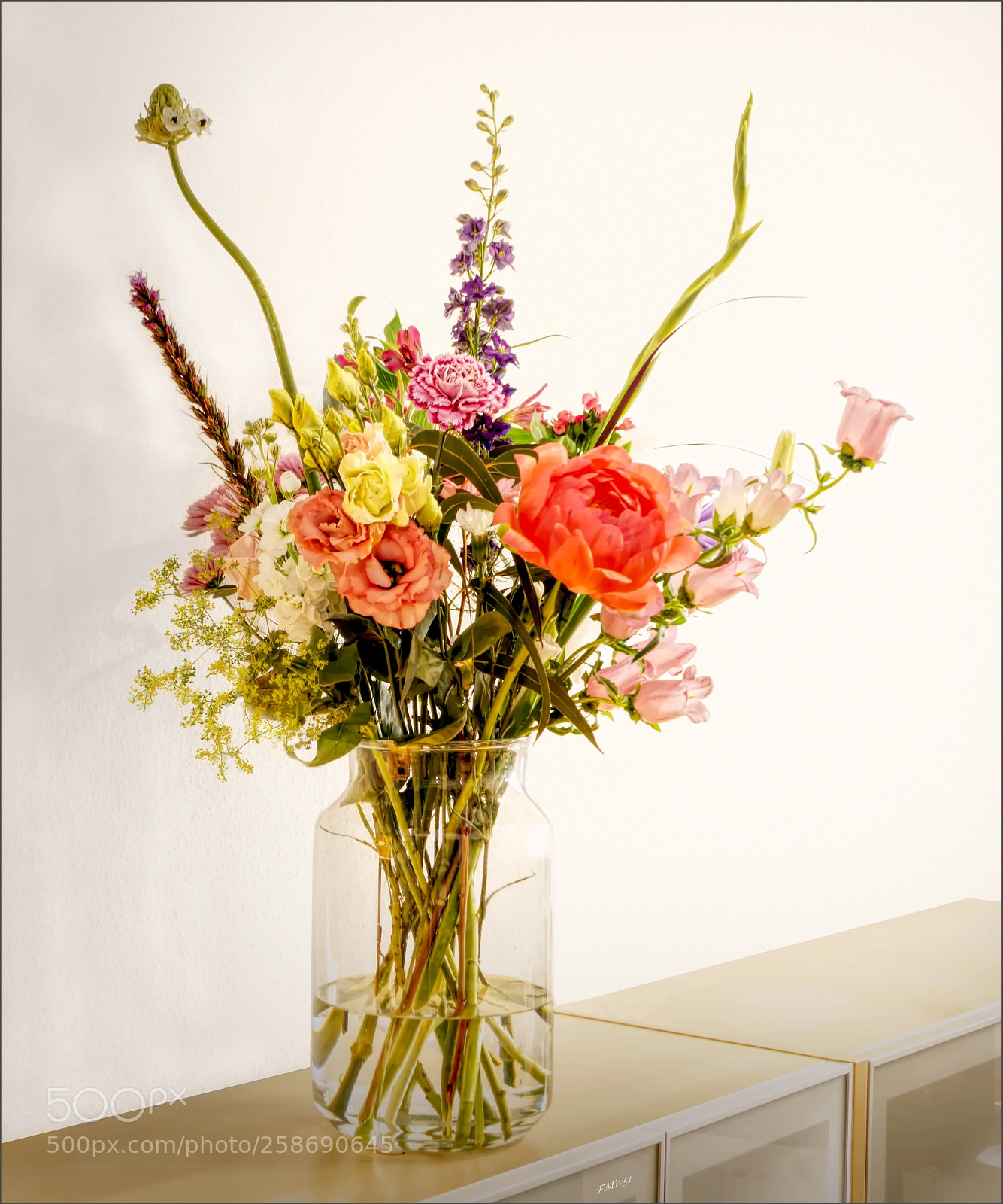 Sony ILCA-77M2 sample photo. Bunch of flowers photography