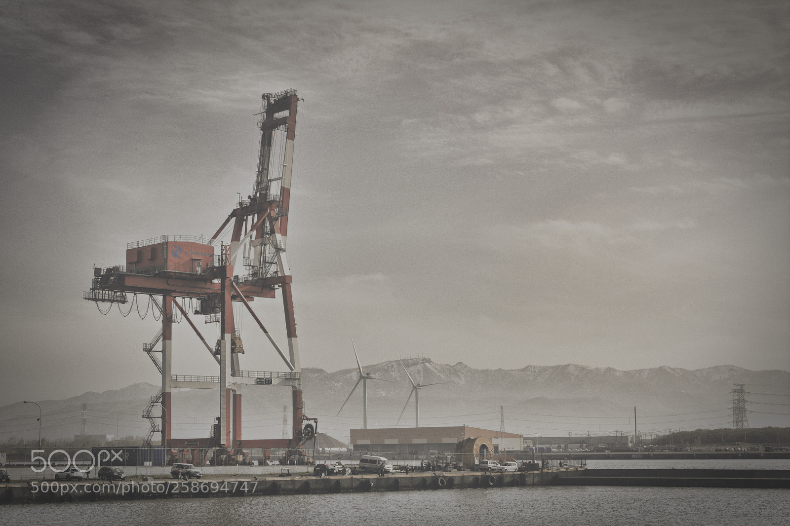 Nikon D5200 sample photo. Gantry crane photography