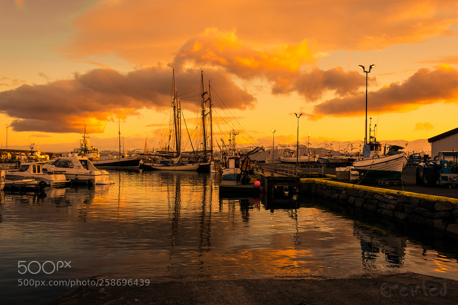 Nikon D5300 sample photo. Sunset in husavik photography