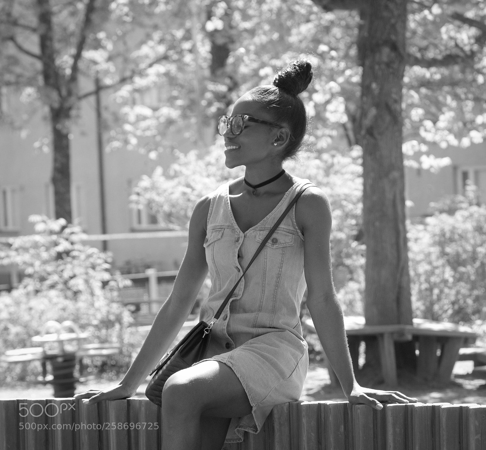 Canon EOS 6D sample photo. At the fence photography