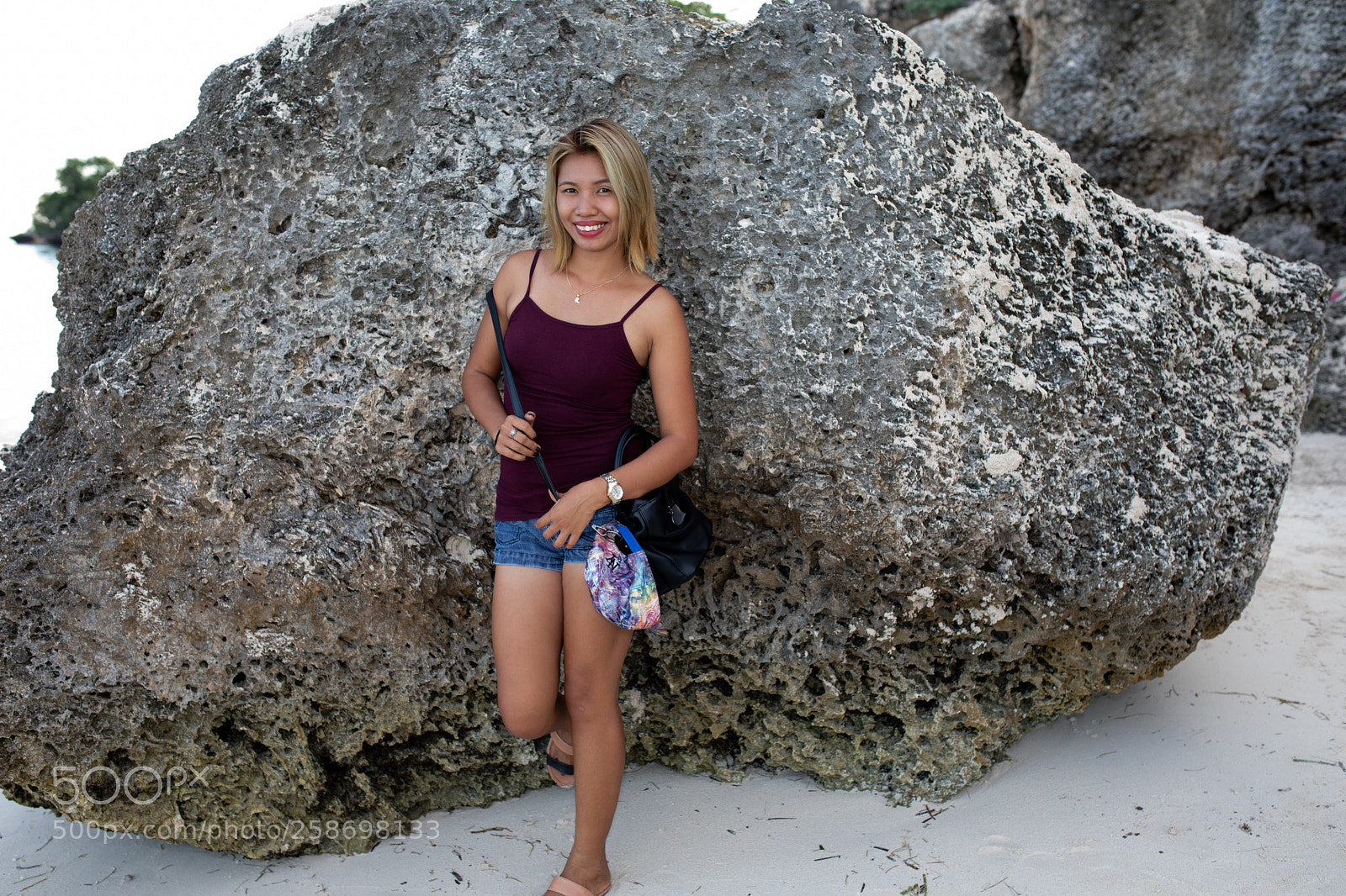 Canon EOS 5D Mark IV sample photo. Alona beach photography