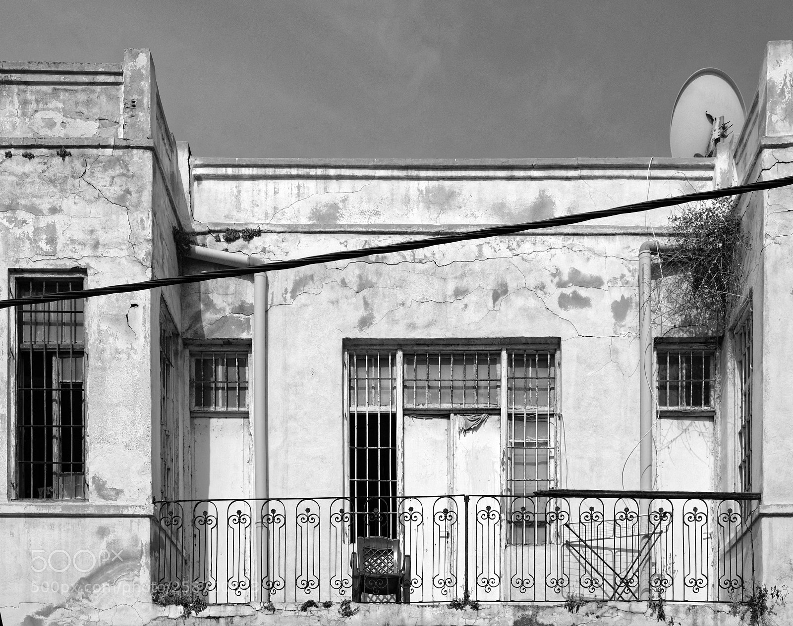 Fujifilm X-E3 sample photo. Old balcony photography