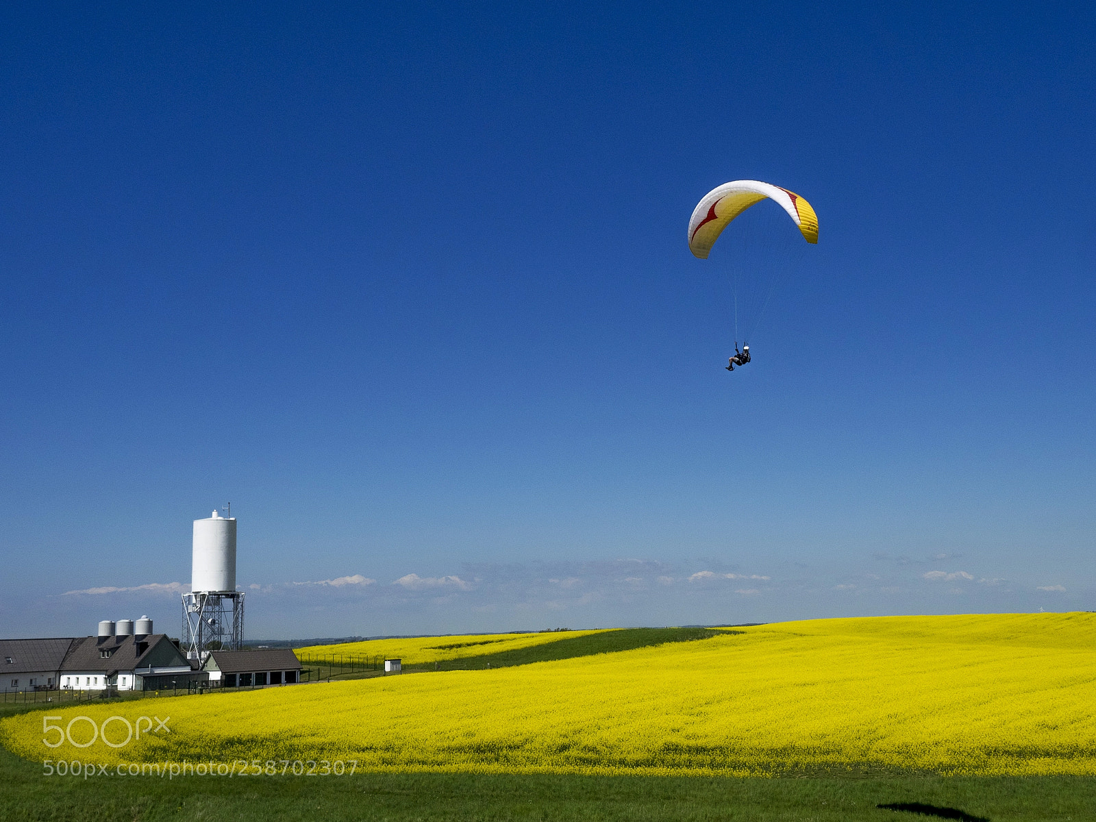 Olympus OM-D E-M1 sample photo. Summer flying in sweden photography