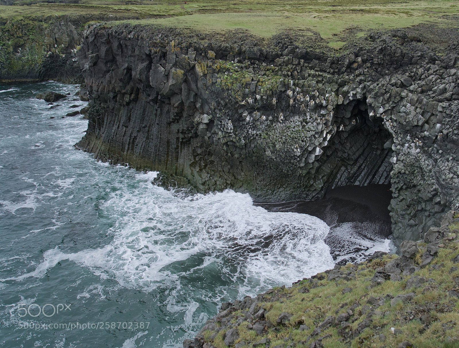 Sony a7R II sample photo. Hellnar sea cliffs photography