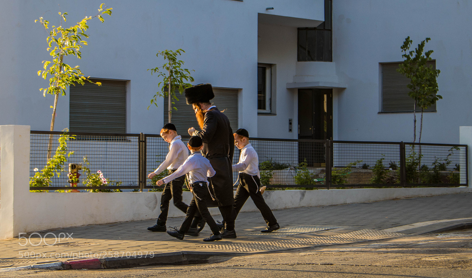 Canon EOS 80D sample photo. A jewish father with photography