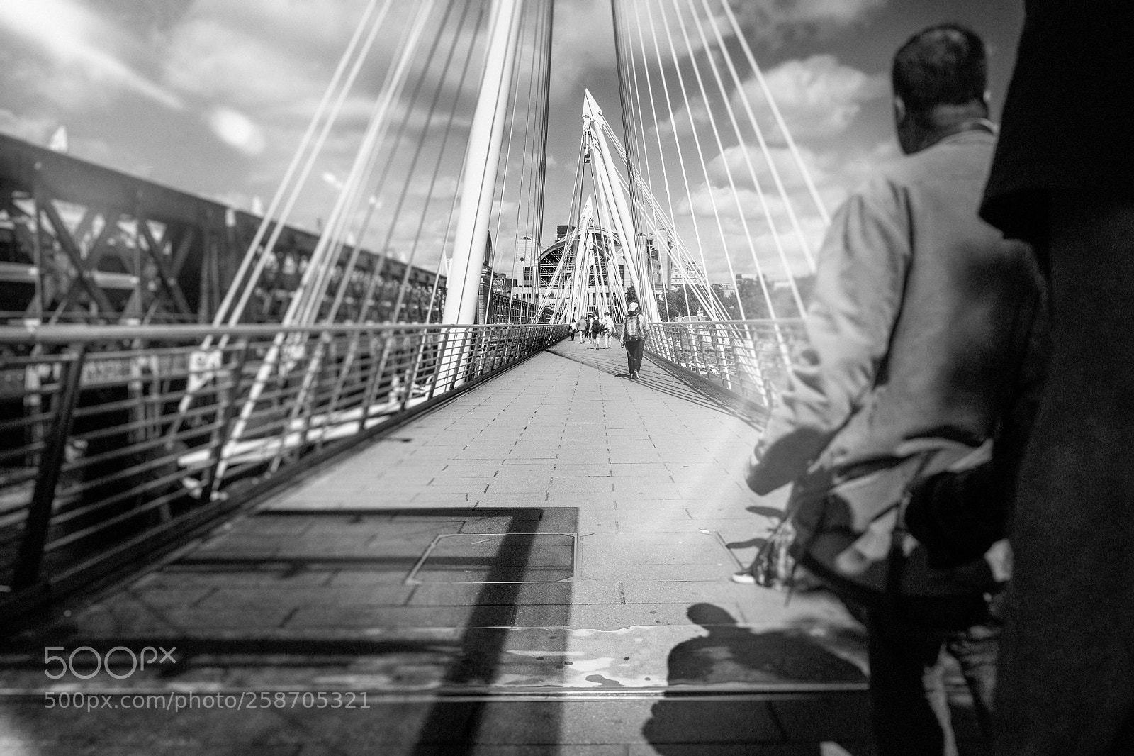 Fujifilm X-T1 sample photo. Hungerford foot bridge photography