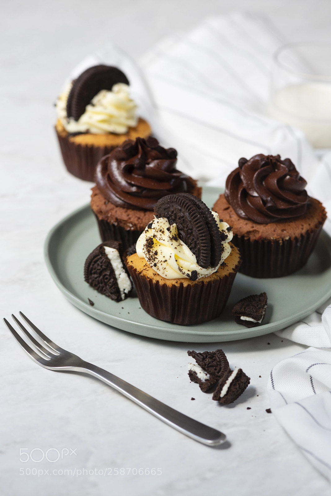Nikon D750 sample photo. Delicious cupcakes on the photography