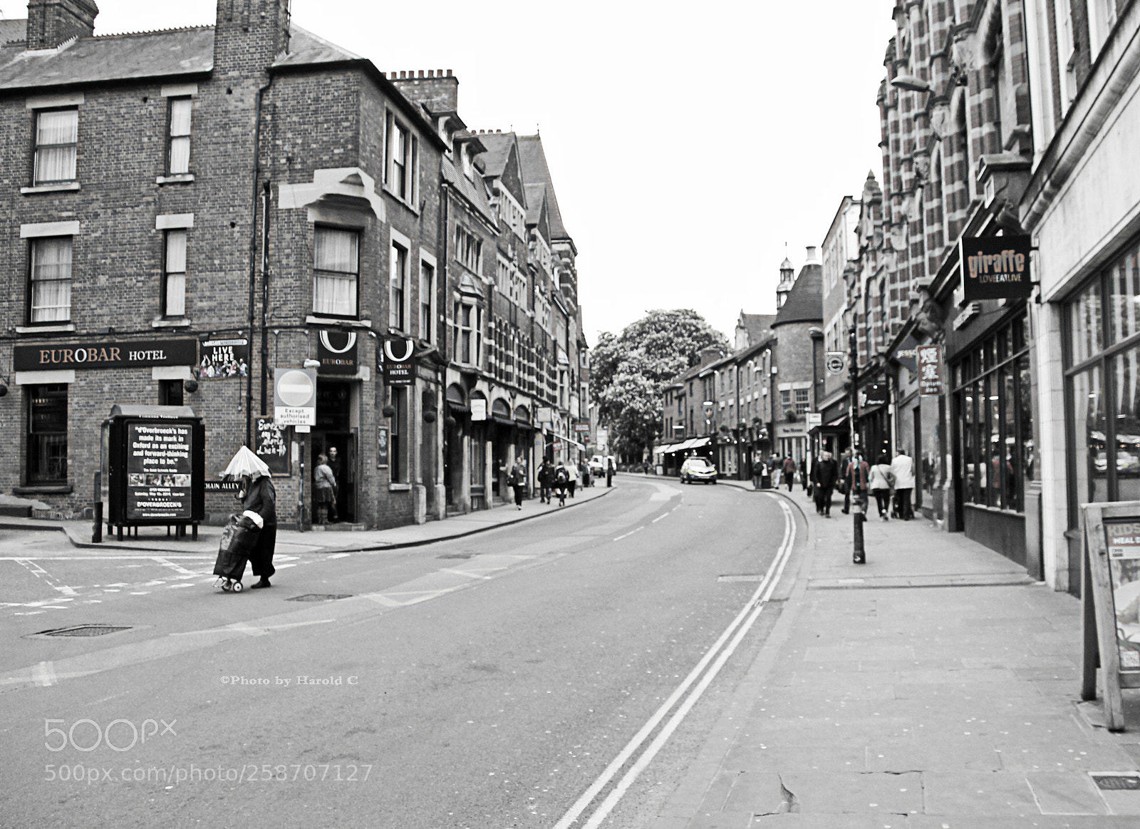 Canon EOS 1100D (EOS Rebel T3 / EOS Kiss X50) sample photo. Street in oxford (uk) photography