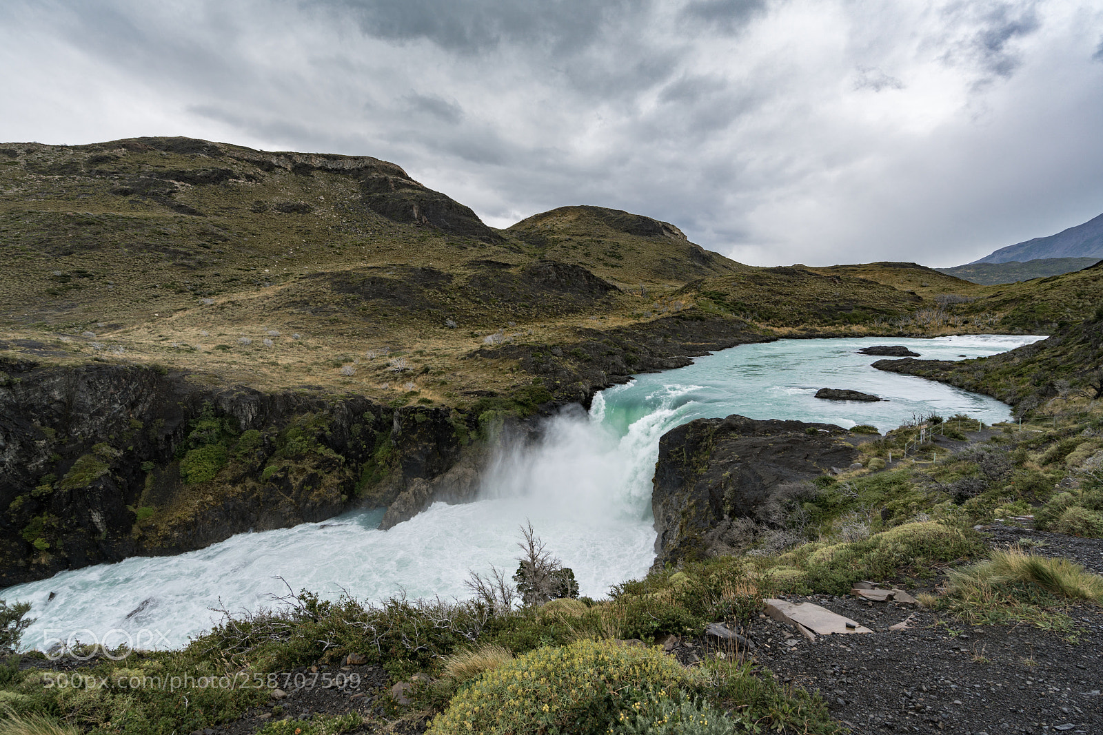 Sony a7R II sample photo. Torres del paine photography