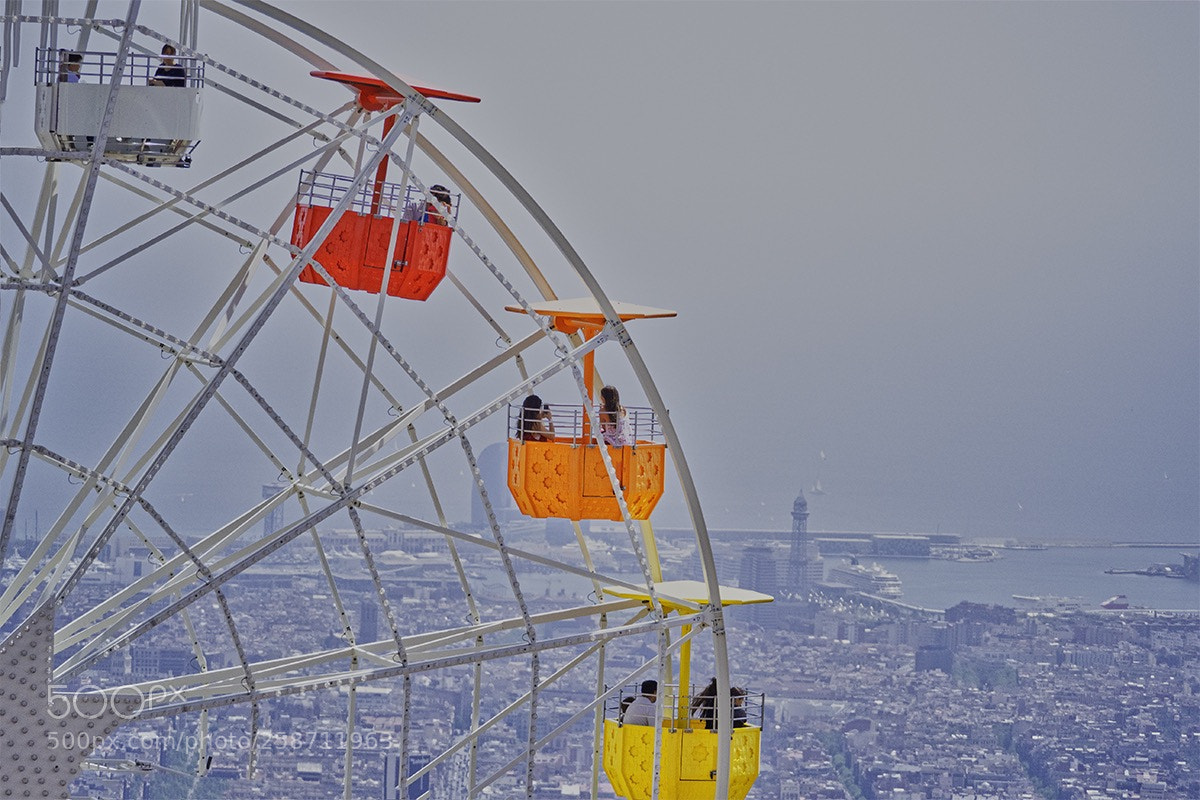 Olympus OM-D E-M1 Mark II sample photo. Colorful in the sky photography