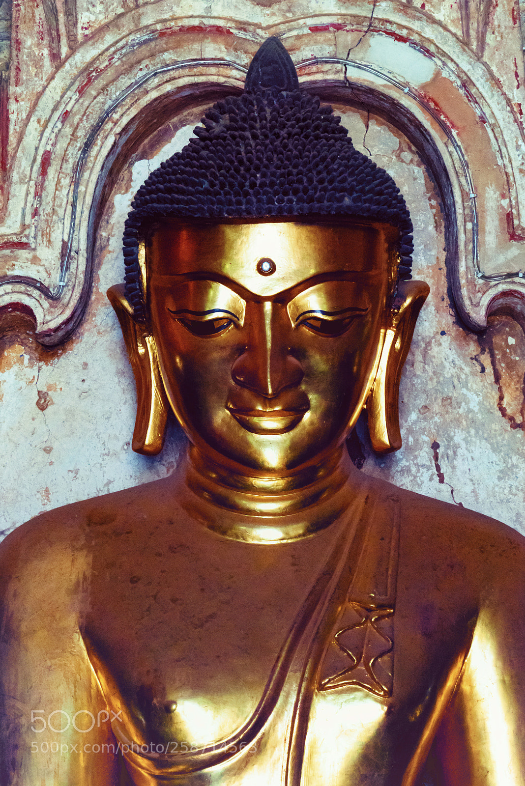 Sony a7R sample photo. Buddha at htilominlo temple photography