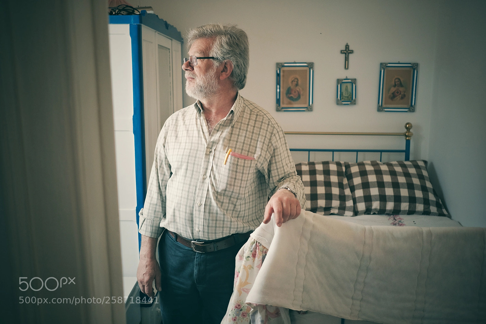 Fujifilm X-T2 sample photo. Looking outside! photography