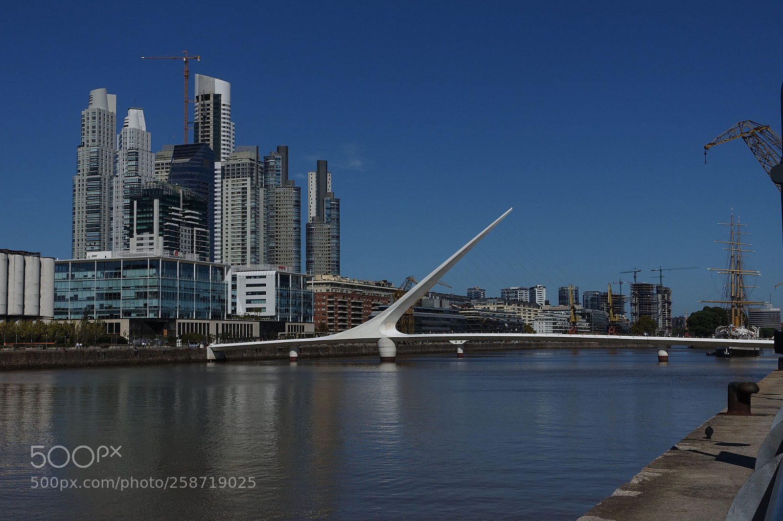 Sony Cyber-shot DSC-RX100 III sample photo. Puente de la mujer photography