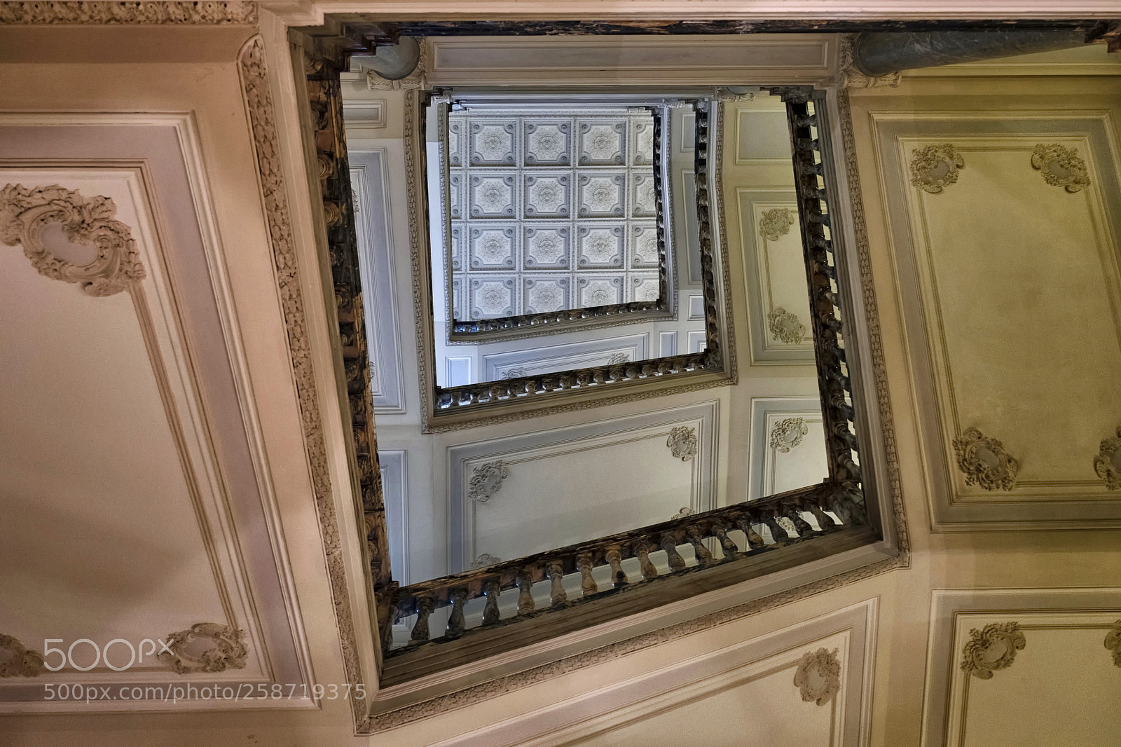 Fujifilm X-T2 sample photo. Hotel staircase dscf2117-1.jpg photography