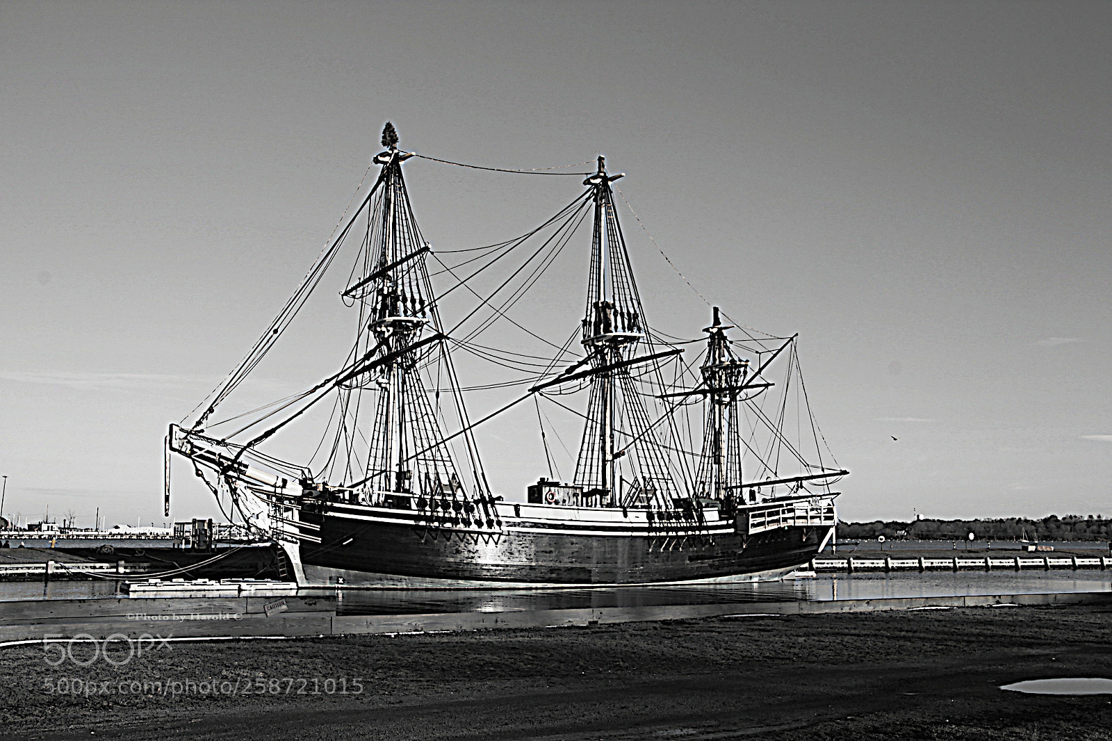 Canon EOS 1100D (EOS Rebel T3 / EOS Kiss X50) sample photo. Darby wharf photography