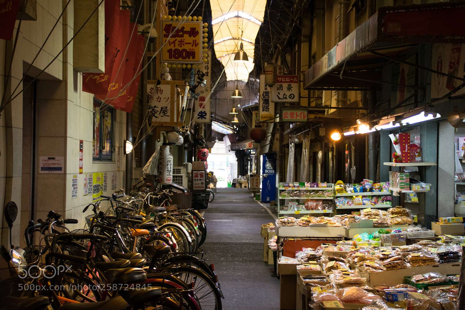 Nikon D5300 sample photo. Market alley photography