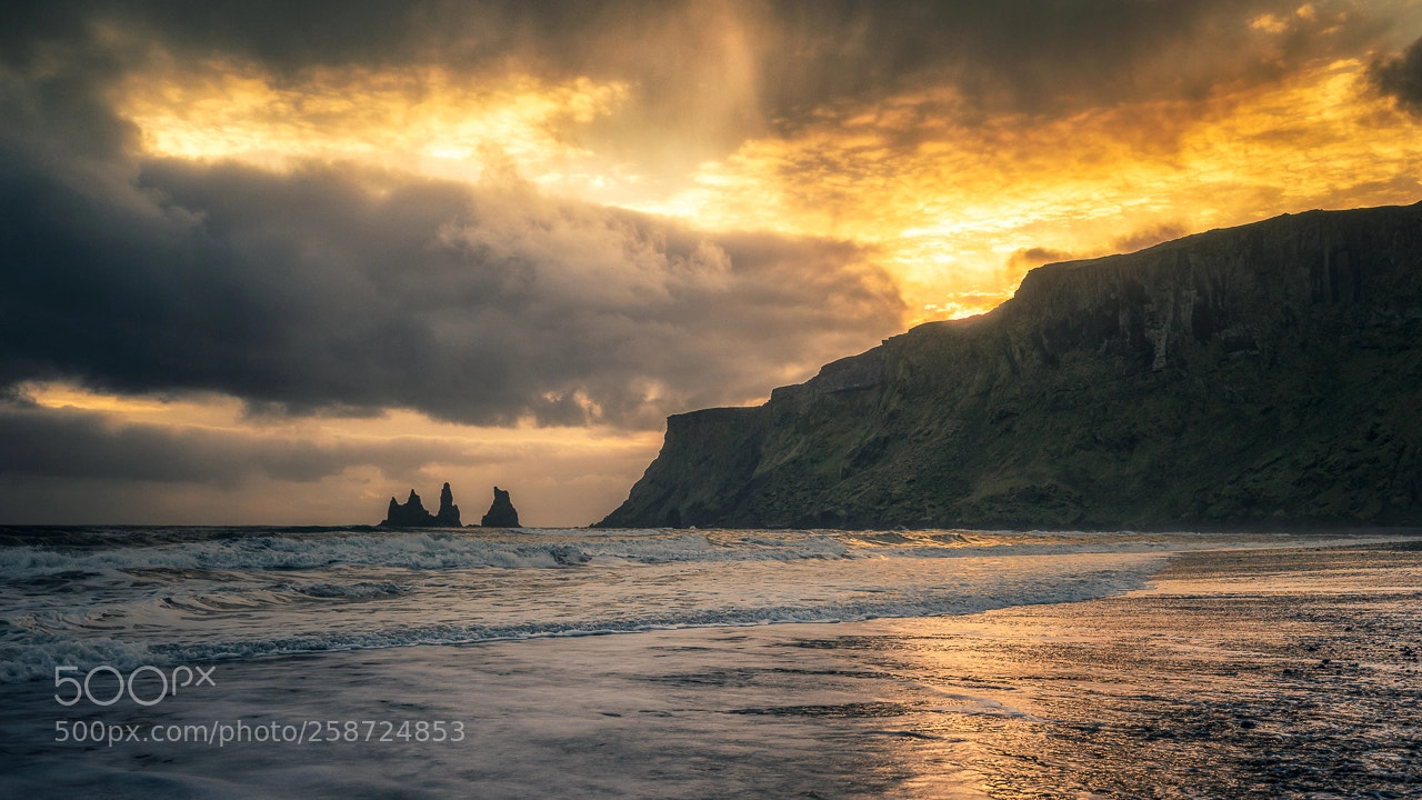 Sony a7 sample photo. Reynisdrangar sunset photography