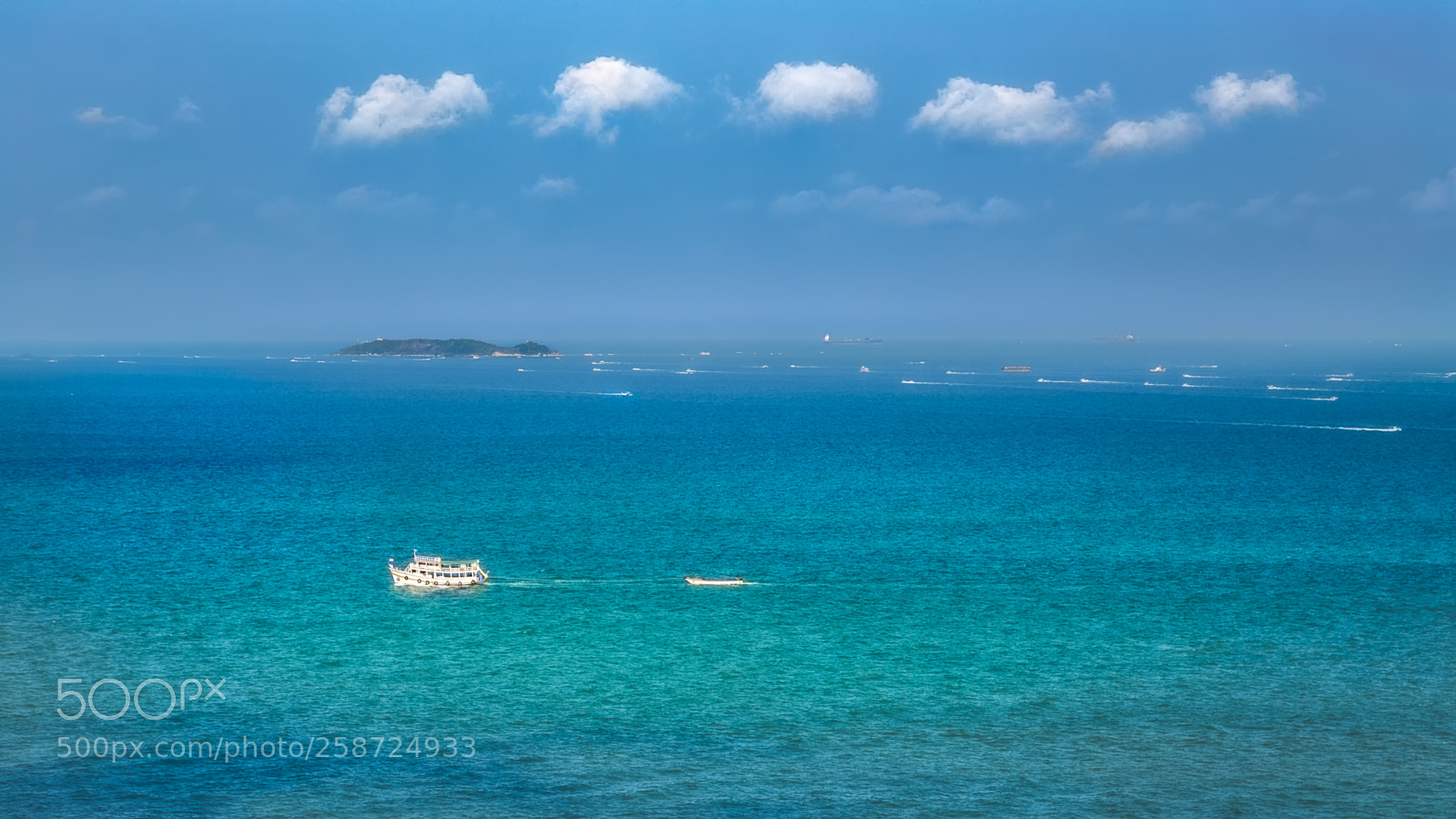 Canon EOS 6D sample photo. Остров, белые кораблики/island, white ships photography