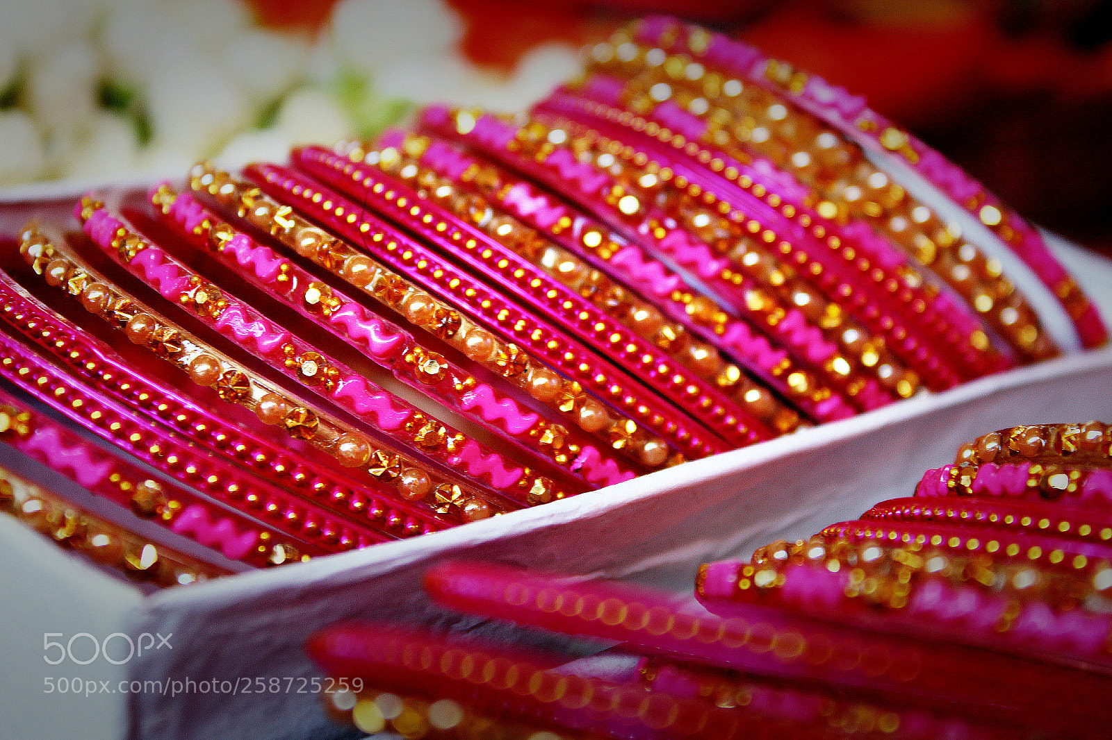 Canon EOS 1300D (EOS Rebel T6 / EOS Kiss X80) sample photo. Indian bangles photography