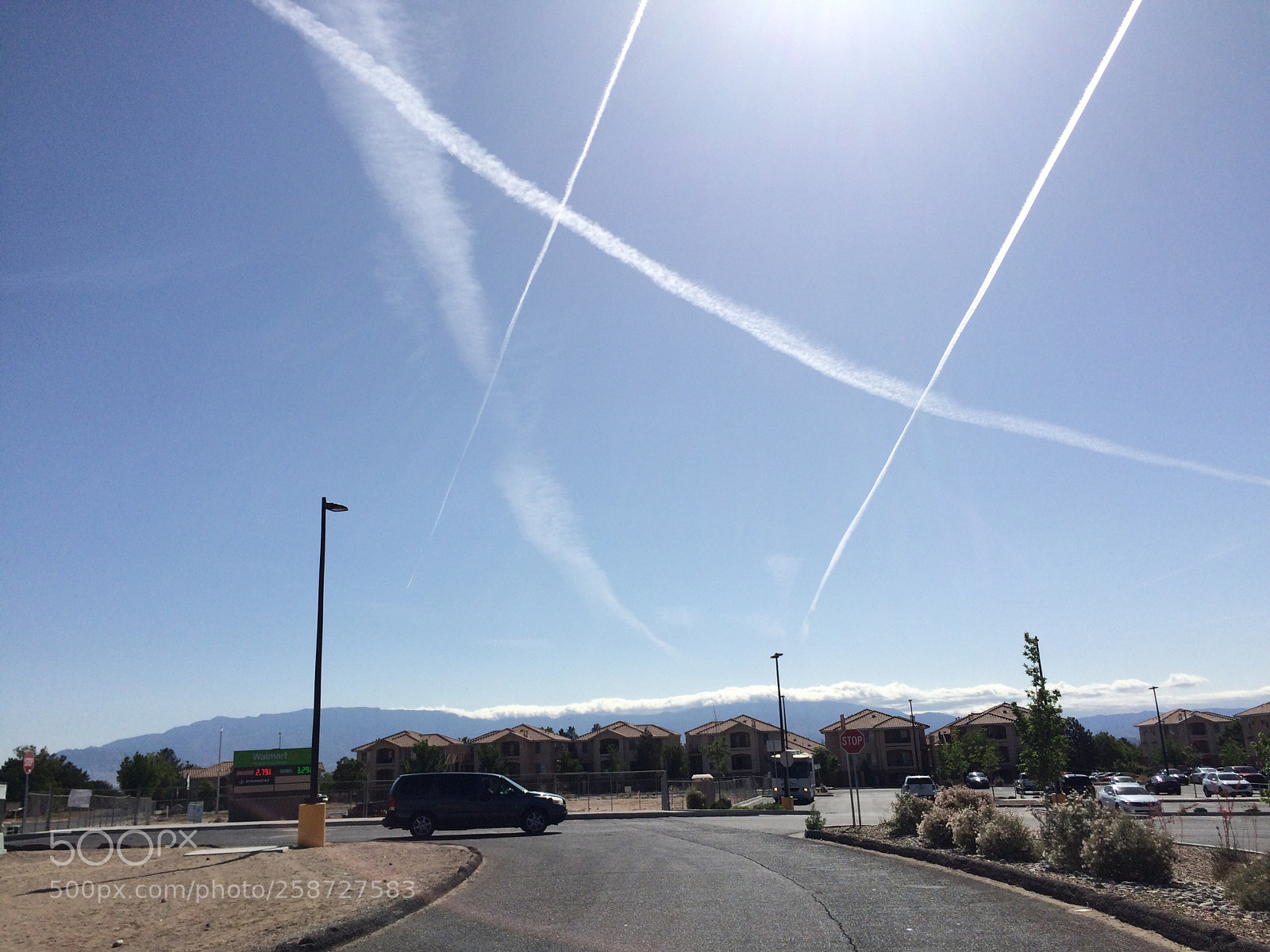 Apple iPhone 5s sample photo. Chemtrail day photography