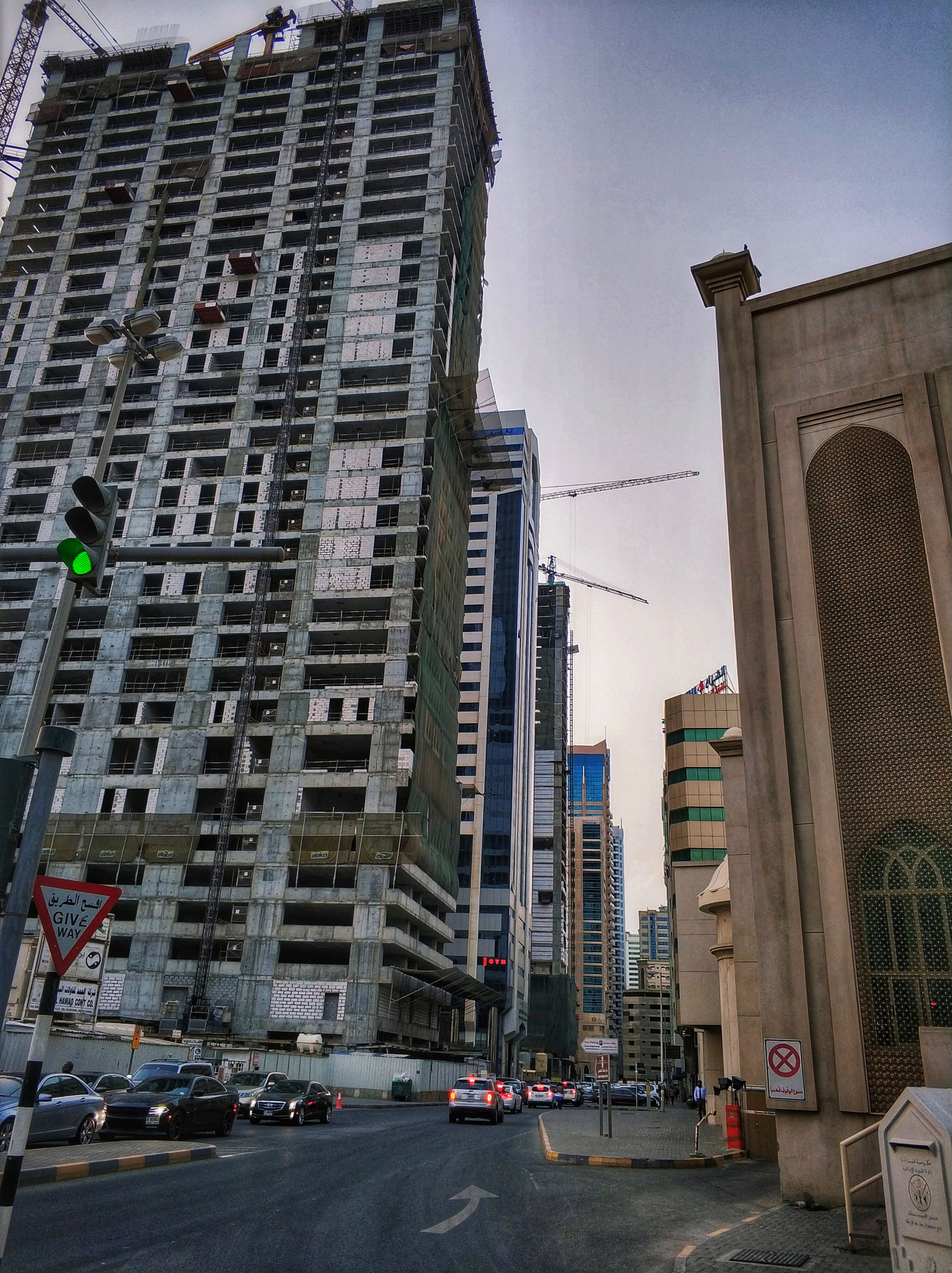 Xiaomi MI6 sample photo. Downtown photography