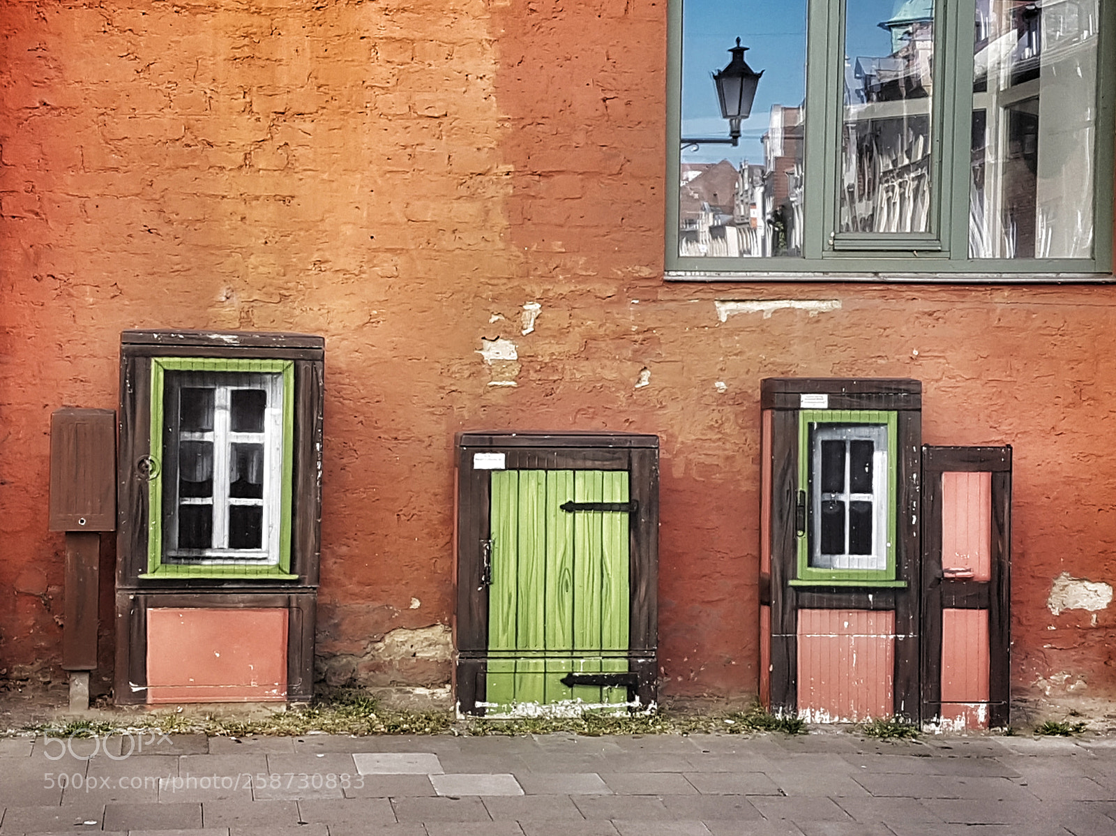 Samsung Galaxy S7 sample photo. **little door** photography