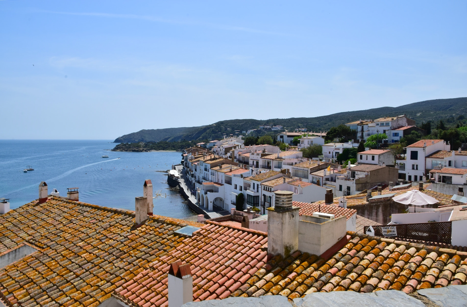 Nikon D5300 sample photo. Vue dominante de cadaques  (esp) photography