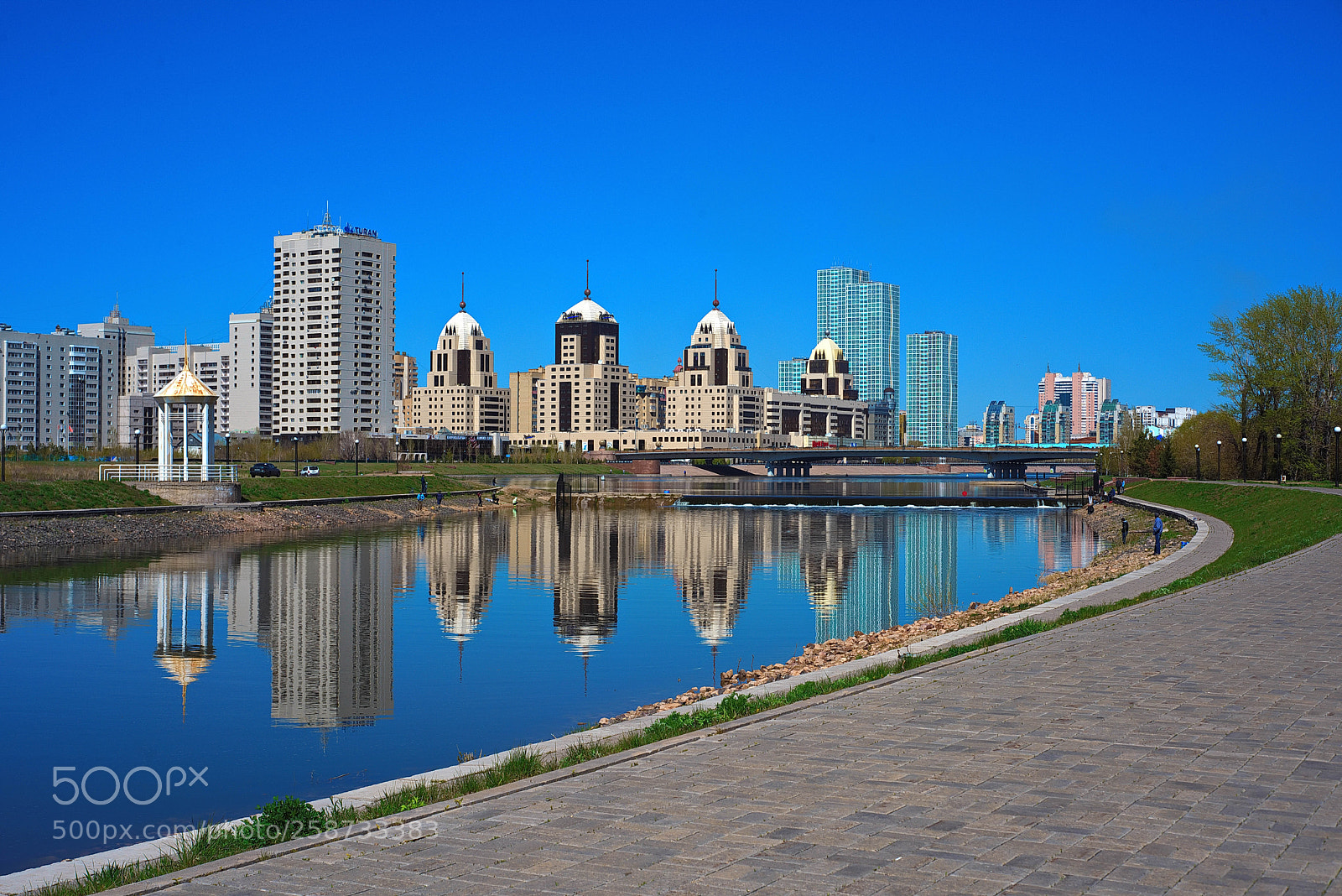 Nikon D810 sample photo. Astana city, esil river photography