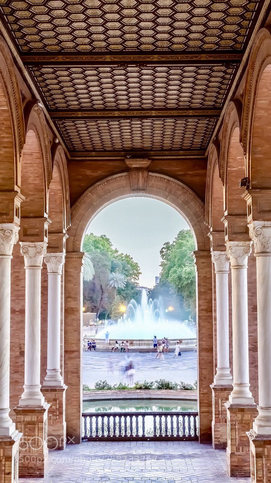 Nikon D810 sample photo. Welcome to the plaza photography