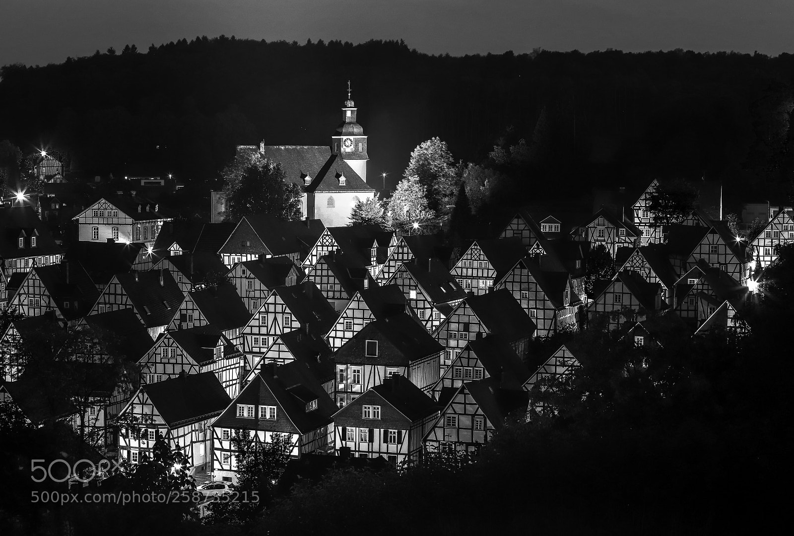 Canon EOS 6D Mark II sample photo. Old town photography