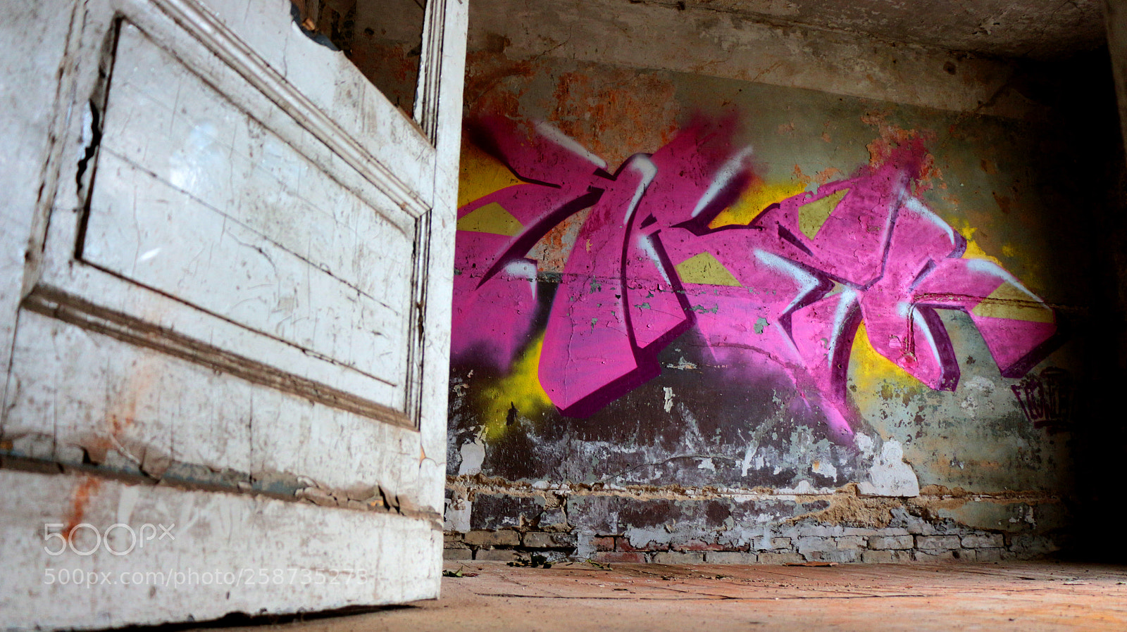 Canon EOS 700D (EOS Rebel T5i / EOS Kiss X7i) sample photo. Lost place photography
