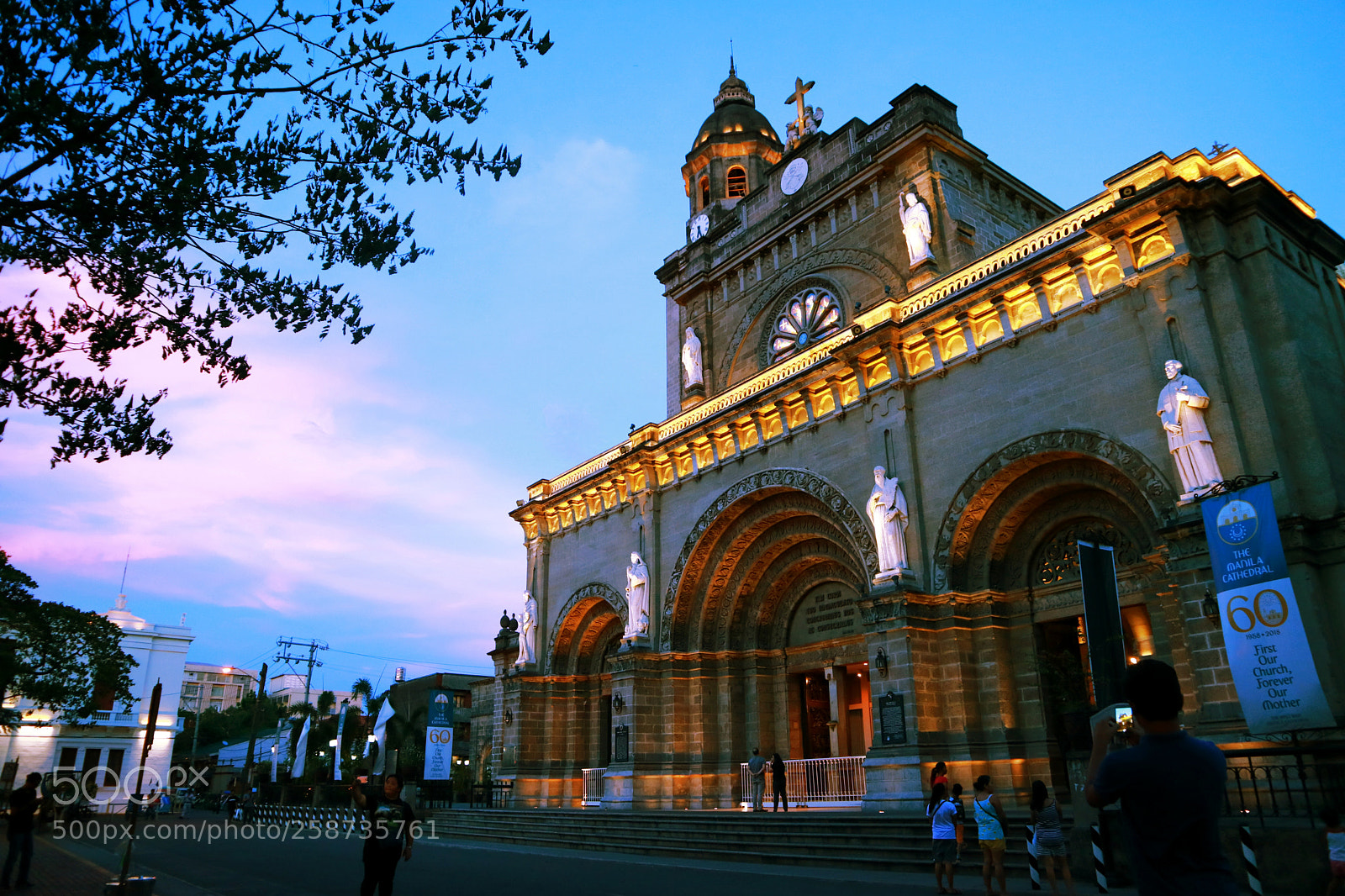 Canon EOS M3 sample photo. The manila cathedral photography