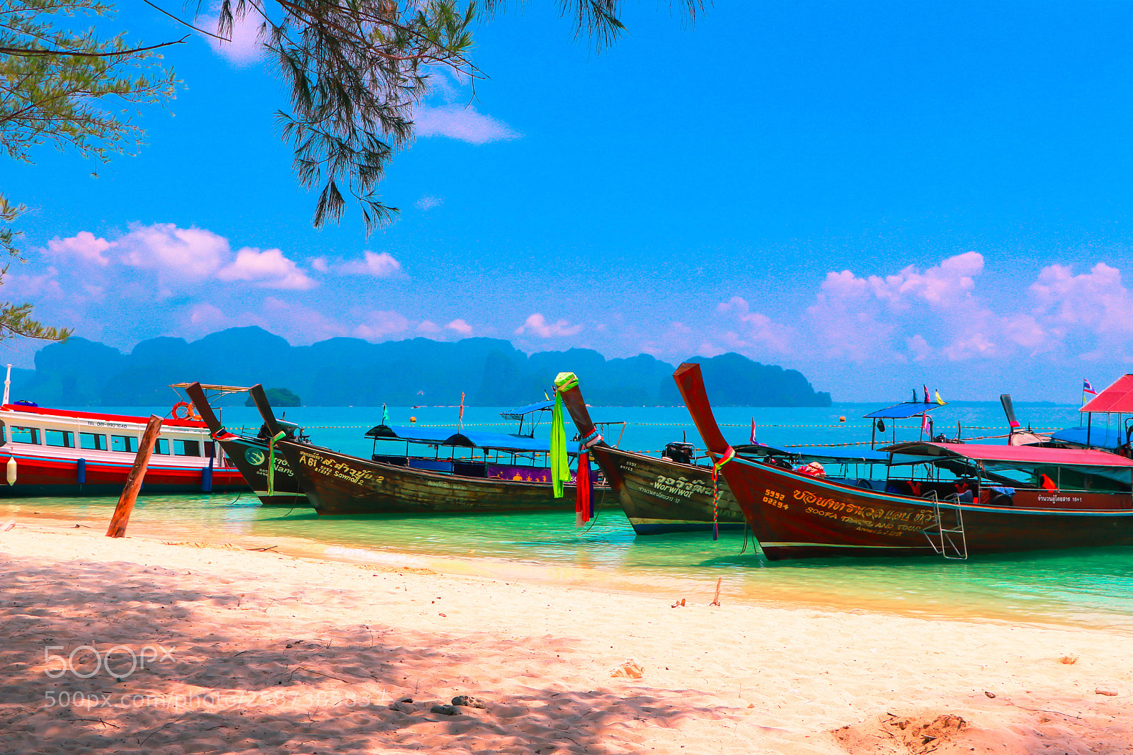 Canon EOS 760D (EOS Rebel T6s / EOS 8000D) sample photo. Boats photography