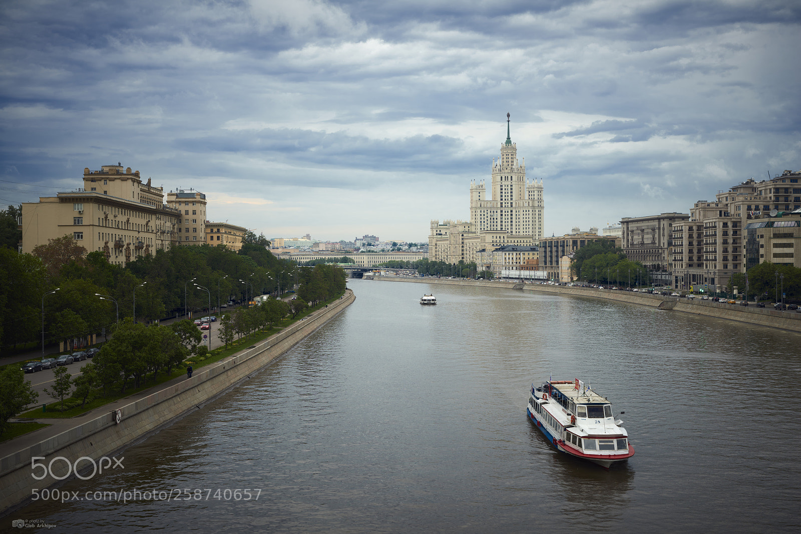 Nikon D800E sample photo. Жилой дом на Котельнической набережной photography