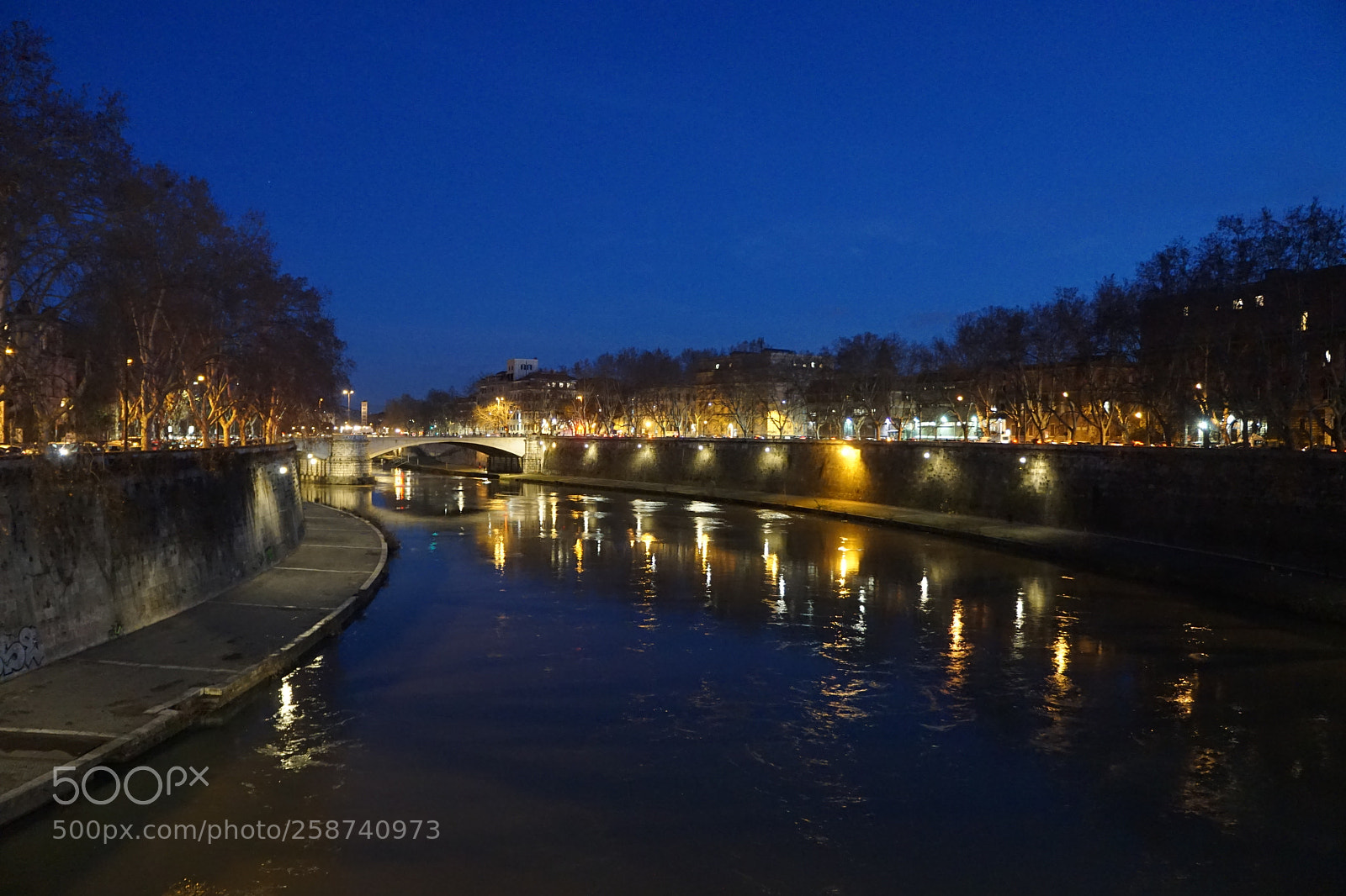 Sony a6000 sample photo. Roma by night photography