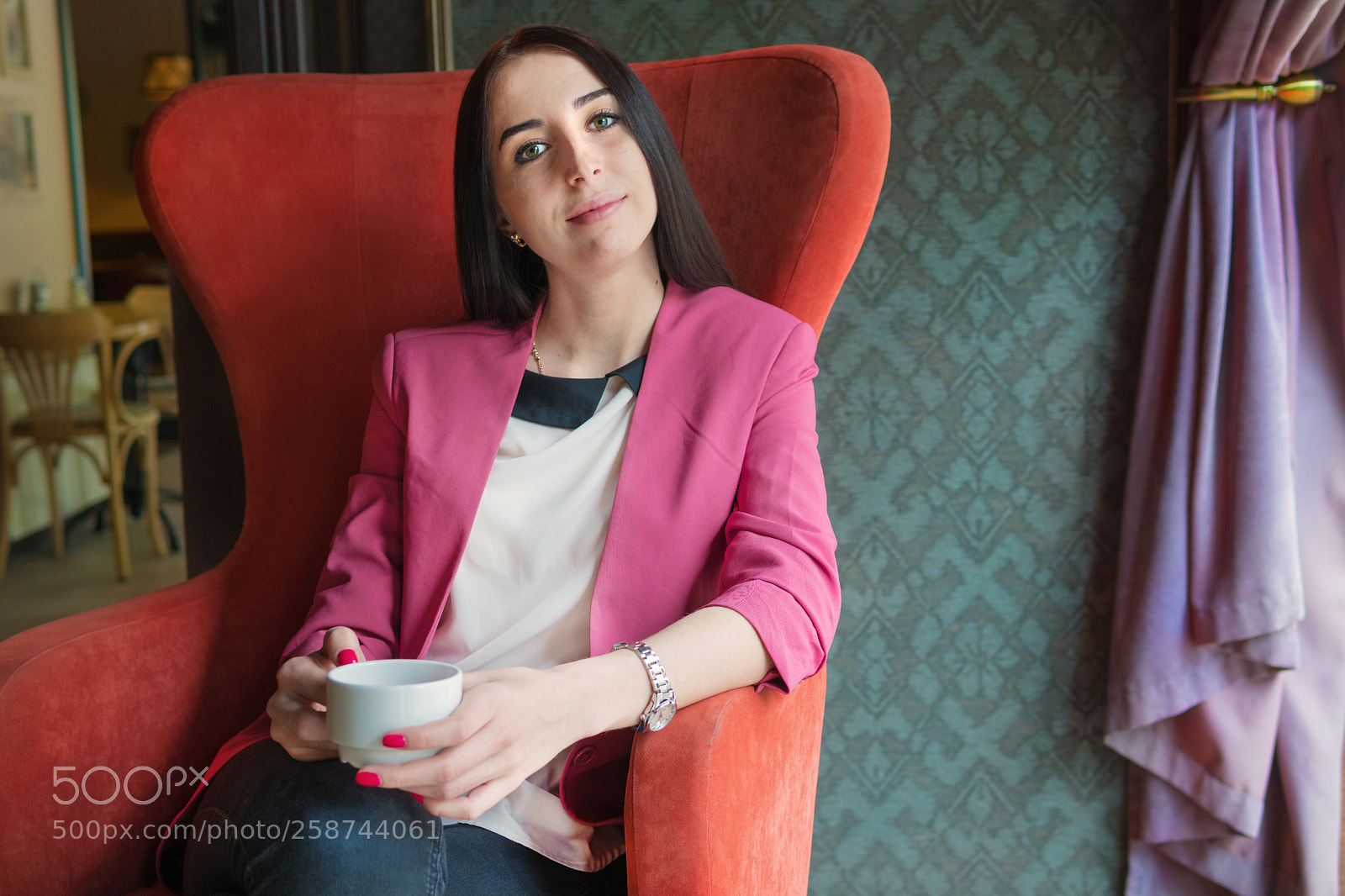 Sony a6300 sample photo. Girl in cafe photography