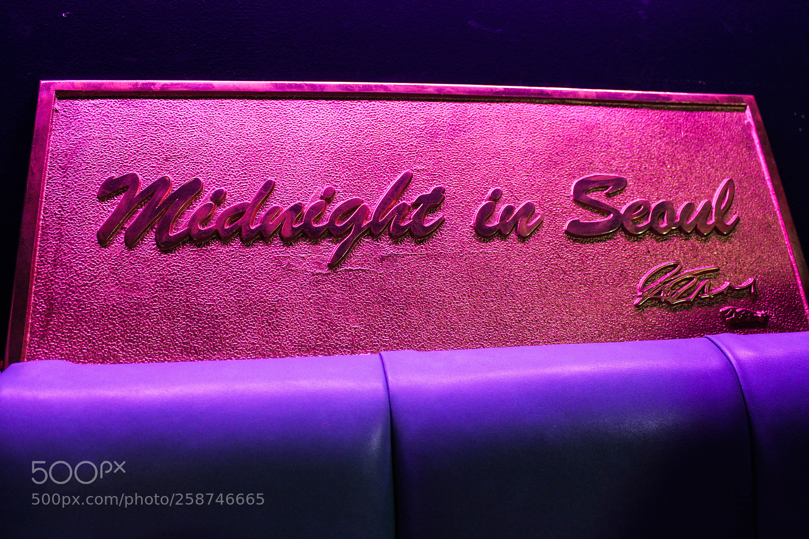 Canon EOS 600D (Rebel EOS T3i / EOS Kiss X5) sample photo. Midnight in seoul photography