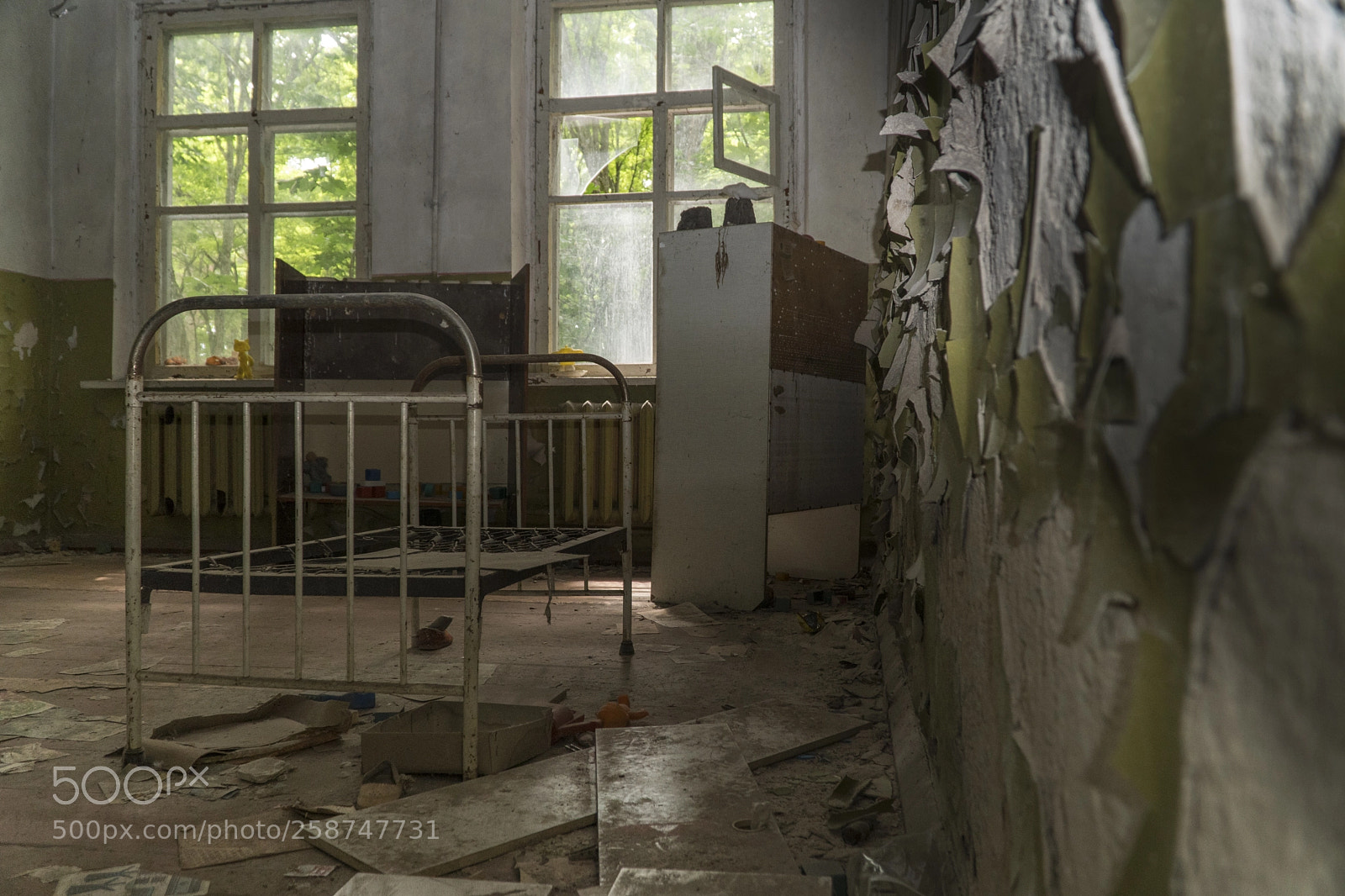 Sony a6300 sample photo. Kindergarden in tschernobyl photography