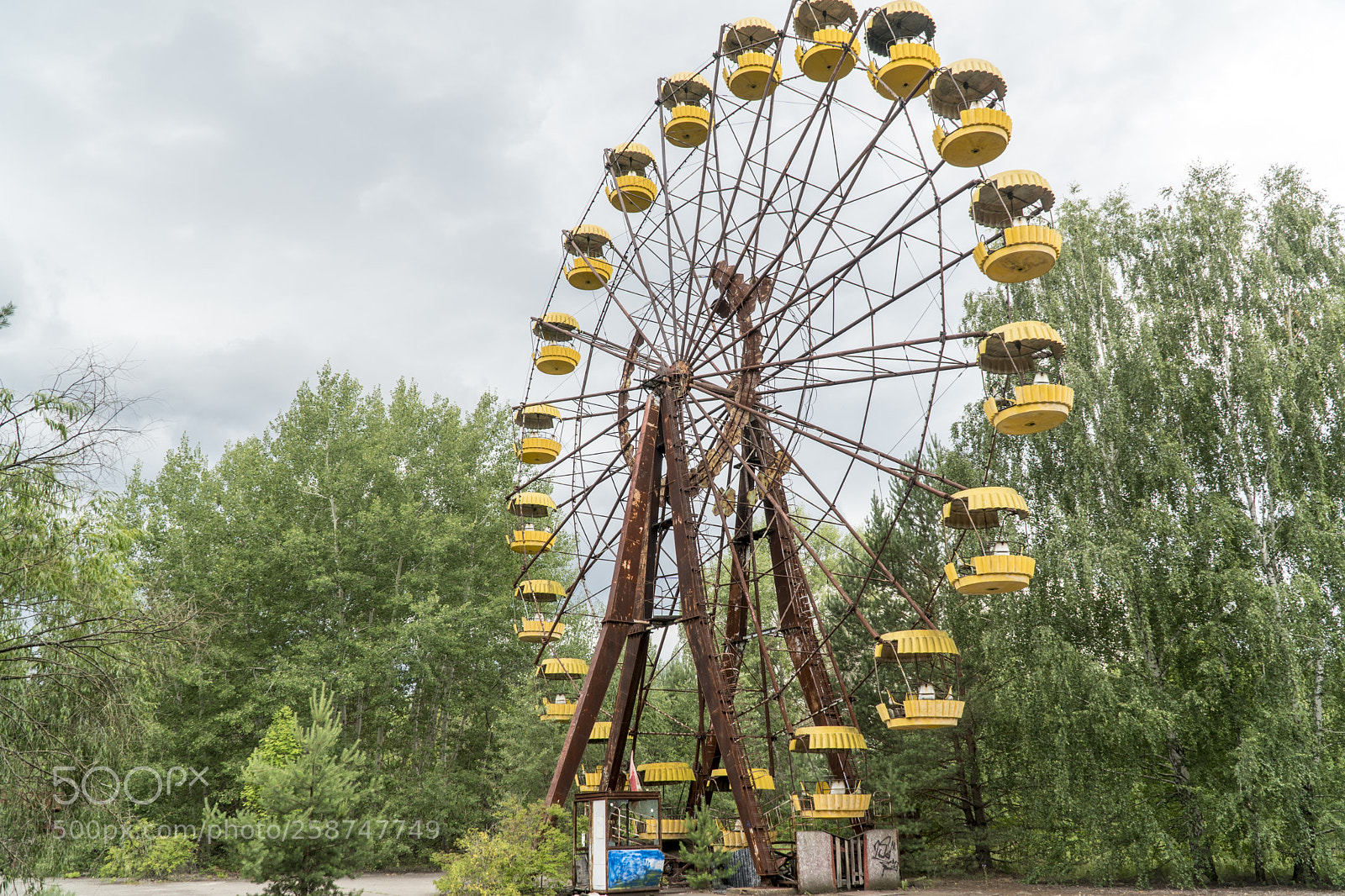 Sony a6300 sample photo. Ferris wheel - chernobyl photography