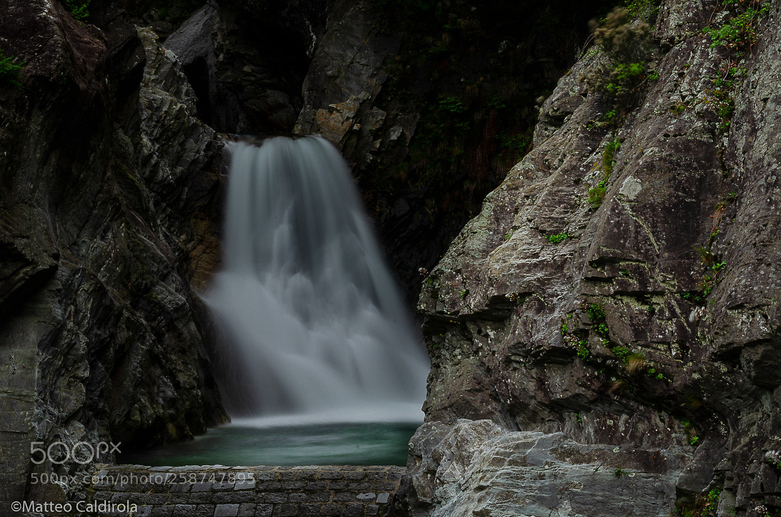 Nikon D7000 sample photo. Hidden waterfall photography