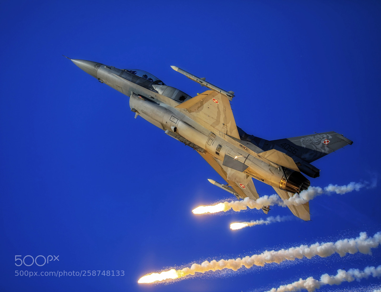 Canon EOS 5D Mark IV sample photo. F-16 photography