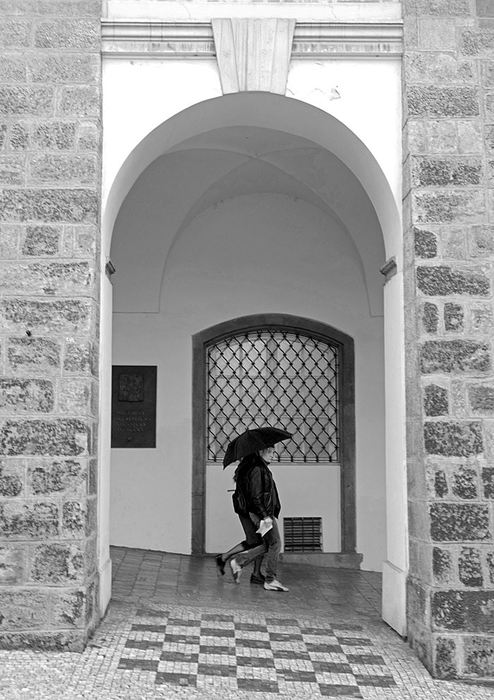Leica CL sample photo. Couple photography
