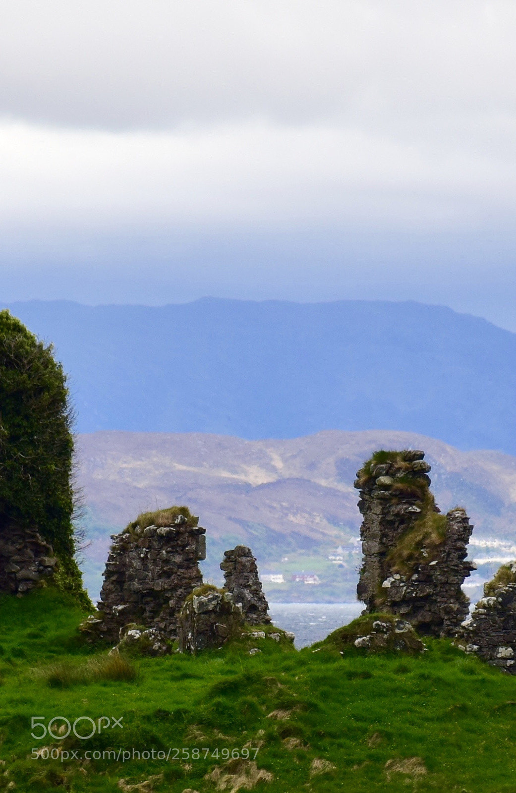 Nikon D5300 sample photo. Torabhaig castle photography