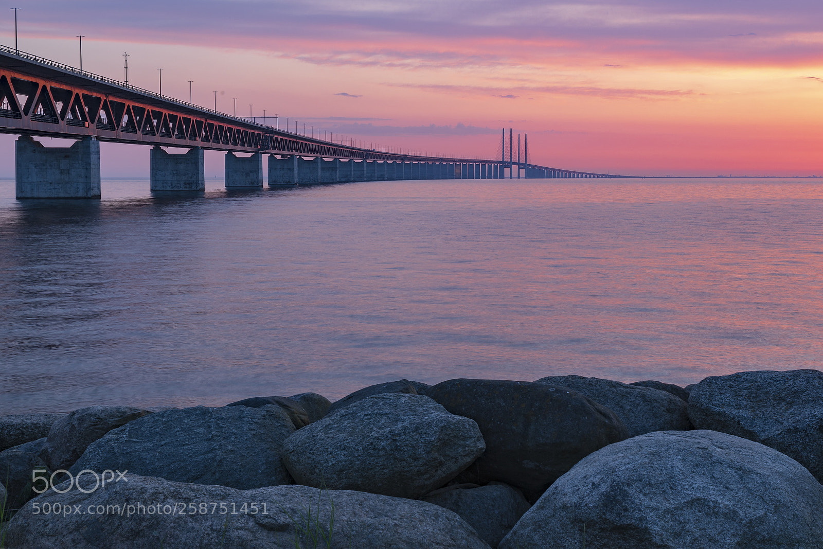 Canon EOS 5D Mark IV sample photo. The bridge photography