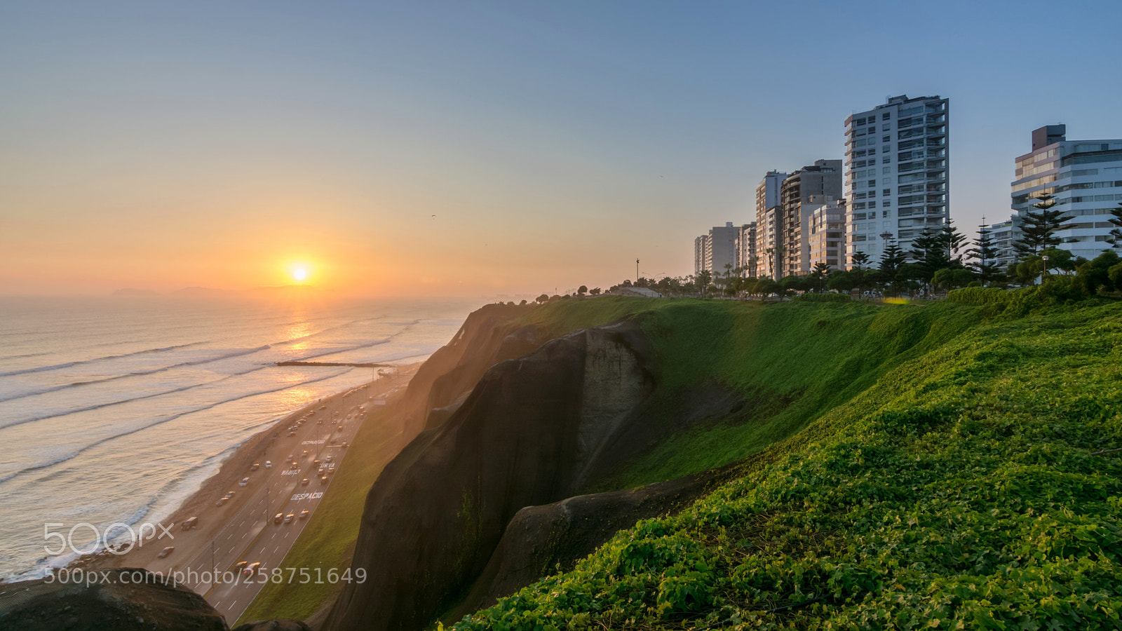 Nikon D7200 sample photo. Cliffs of lima photography