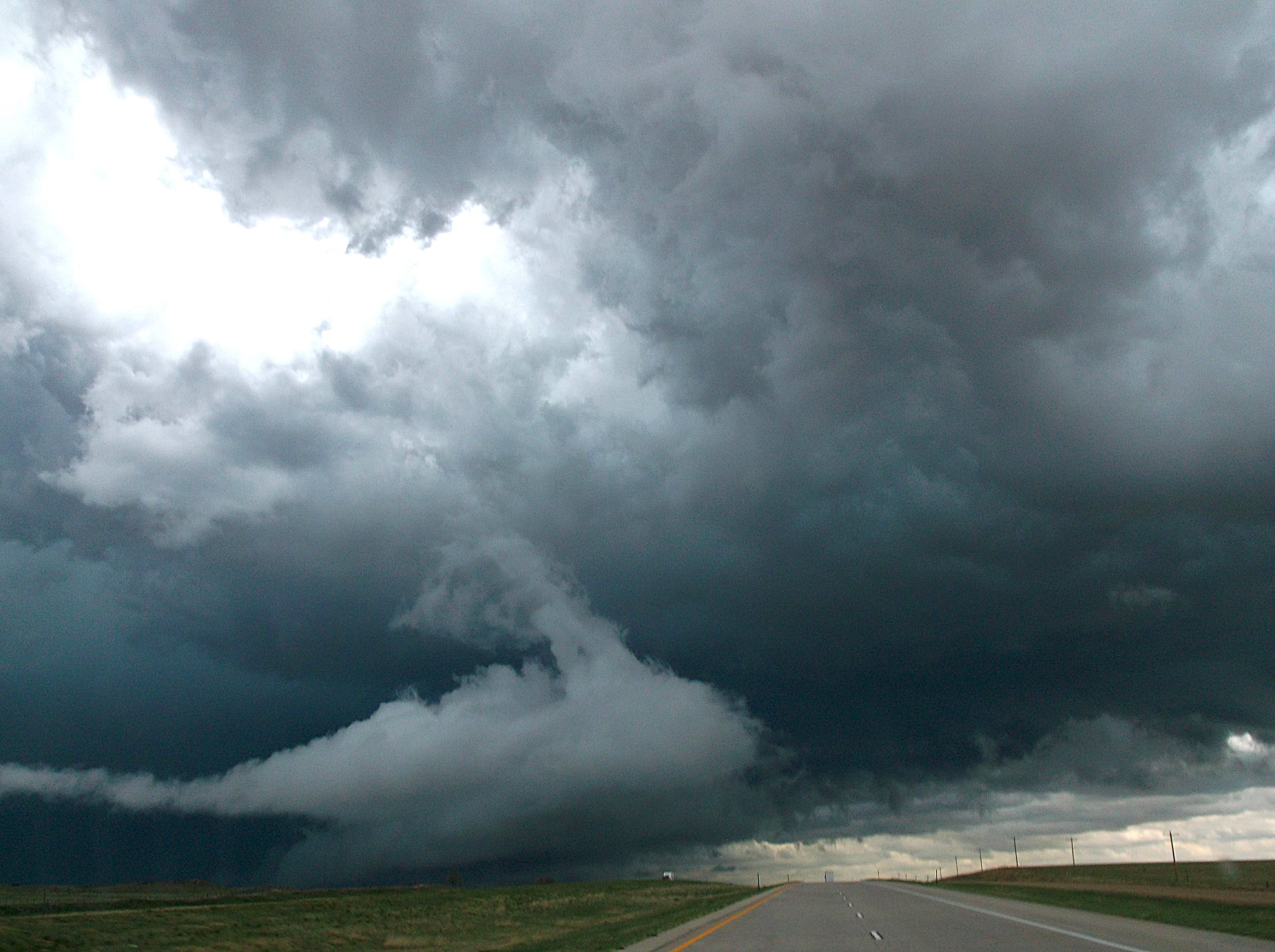 Fujifilm FinePix AX560 sample photo. Supercells roar through eastern colorado photography