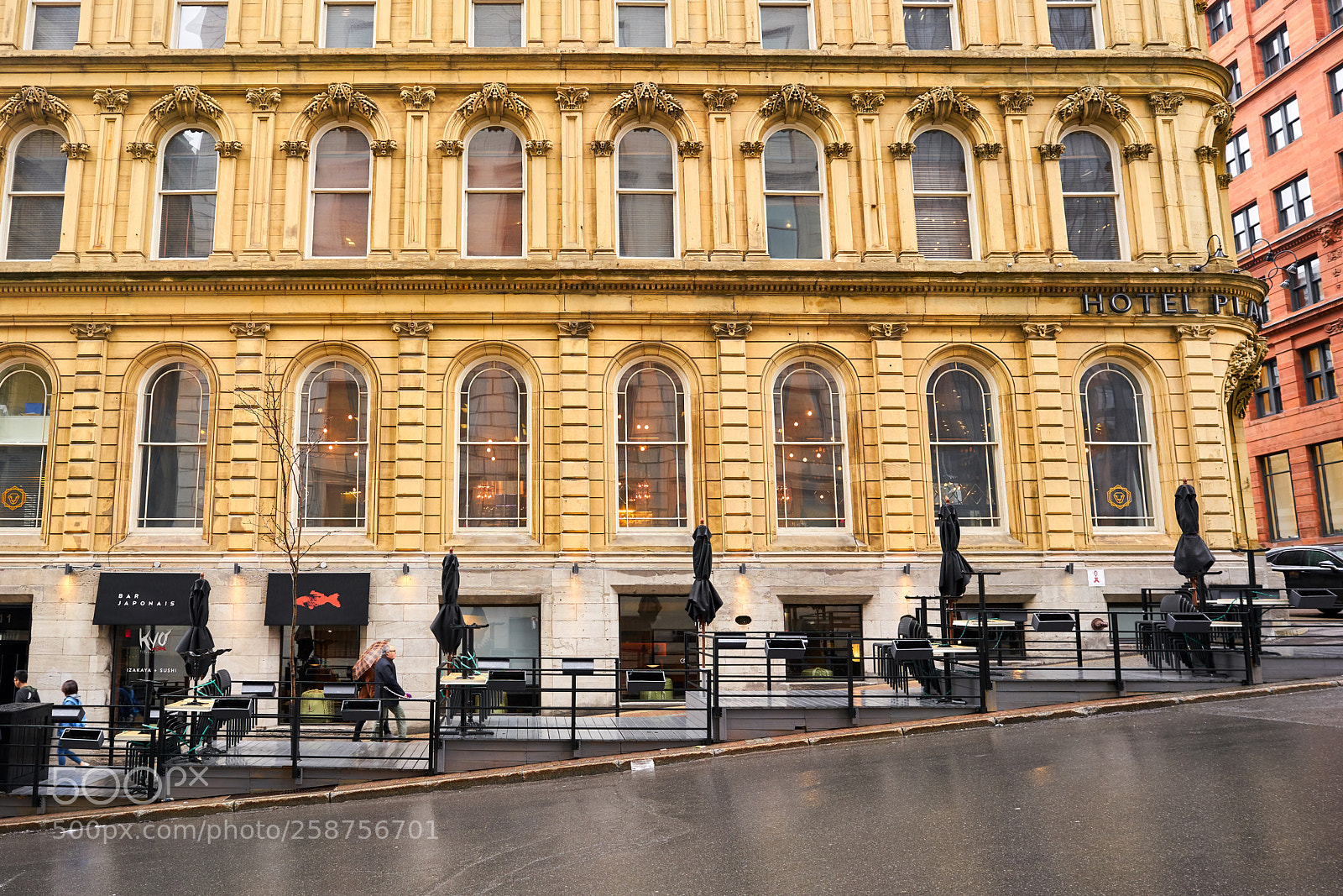 Sony a7R II sample photo. Hotel in old montreal photography