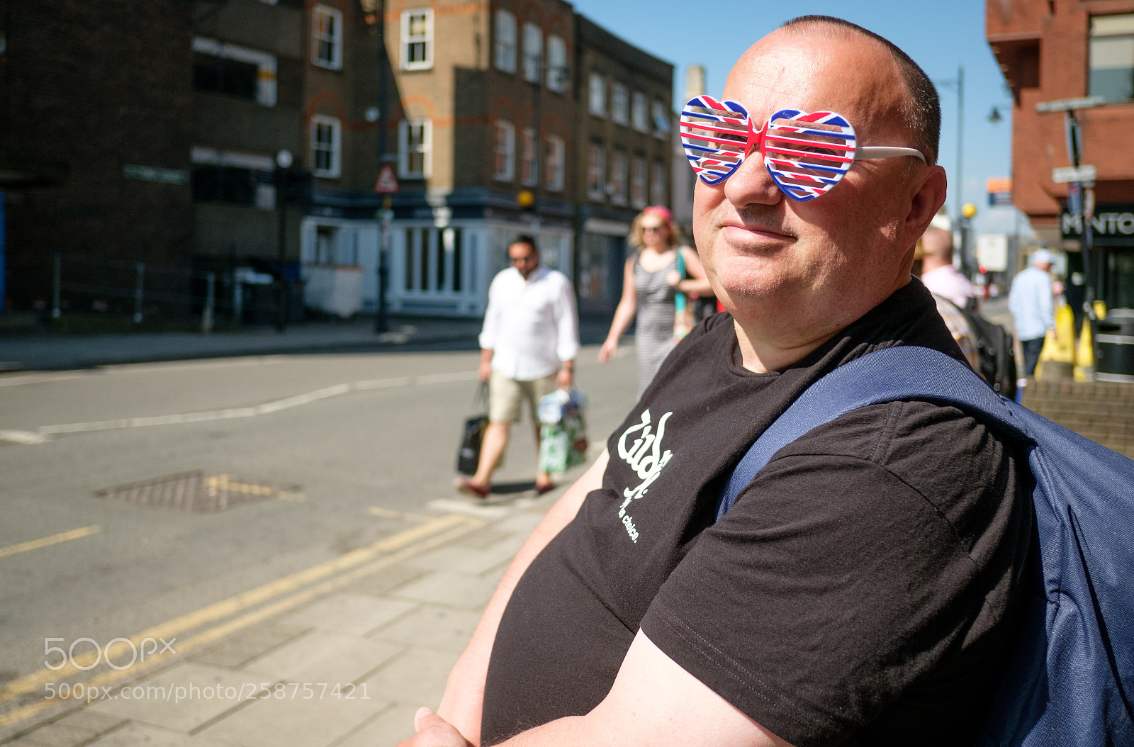 Fujifilm X-Pro2 sample photo. Novelty glasses photography