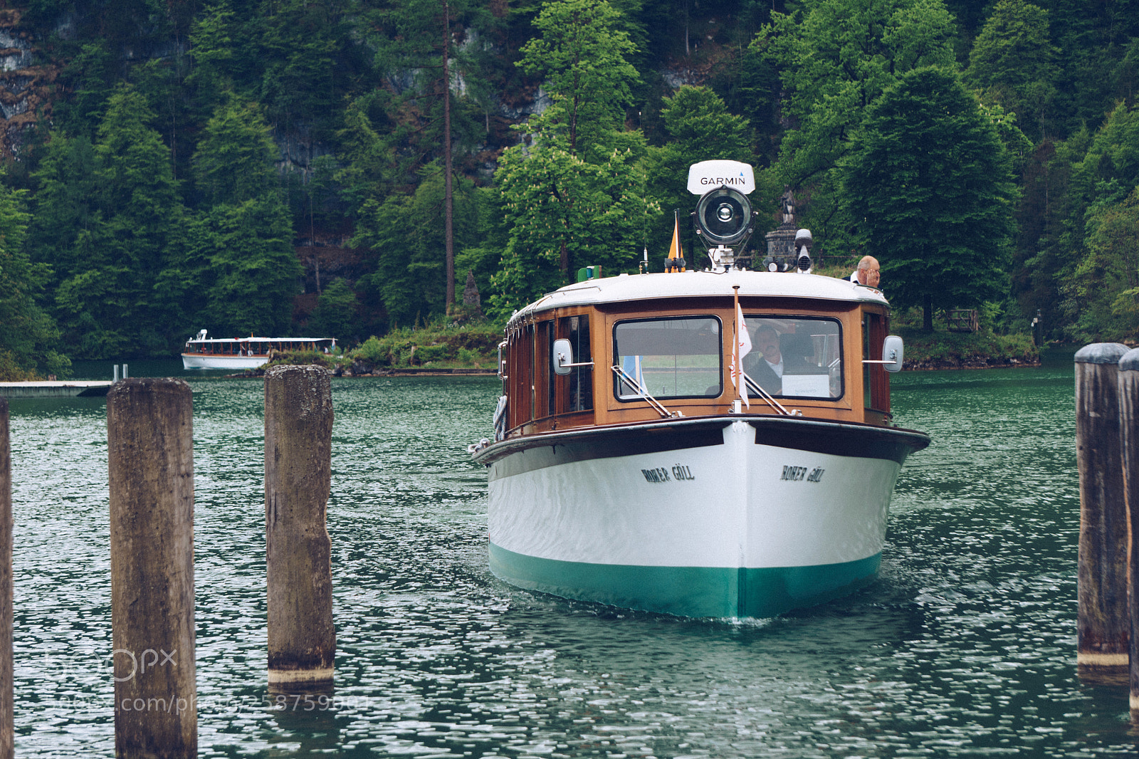 Sony a6000 sample photo. Boat photography