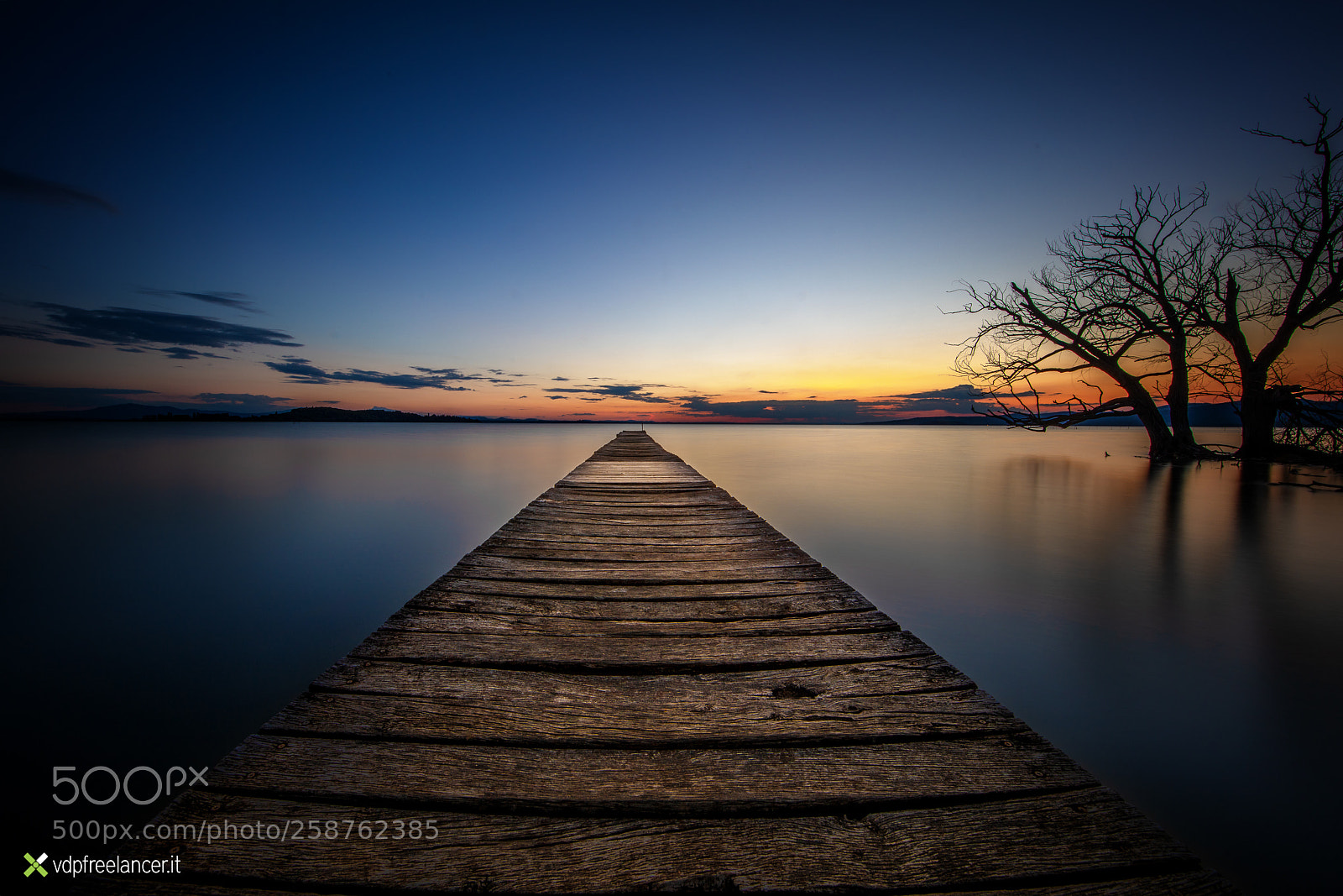 Canon EOS 5DS sample photo. The pier photography